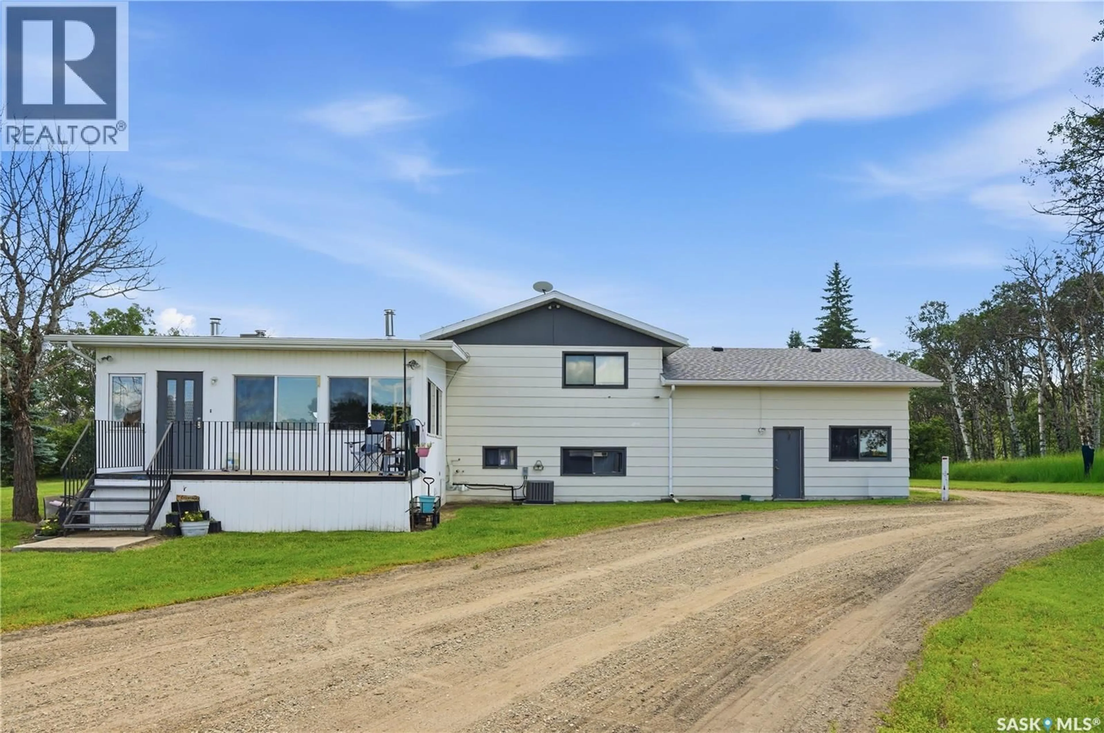Home with vinyl exterior material, unknown for SIVERTSON ACREAGE, Corman Park Rm No. 344 Saskatchewan S0K0J0