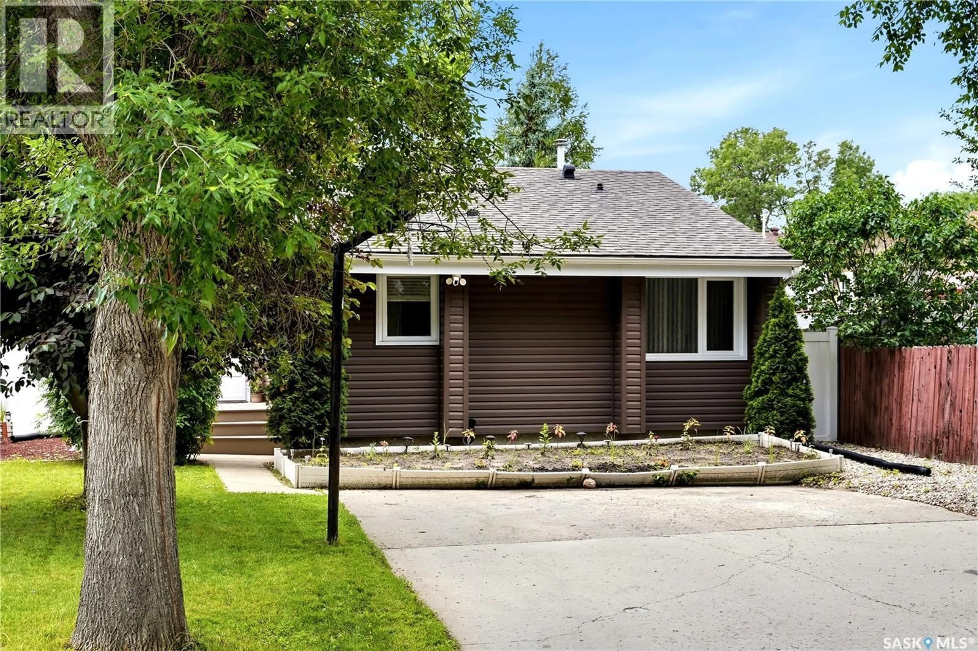 Unknown for 846 GIBSON STREET, Regina Saskatchewan S4X1S8