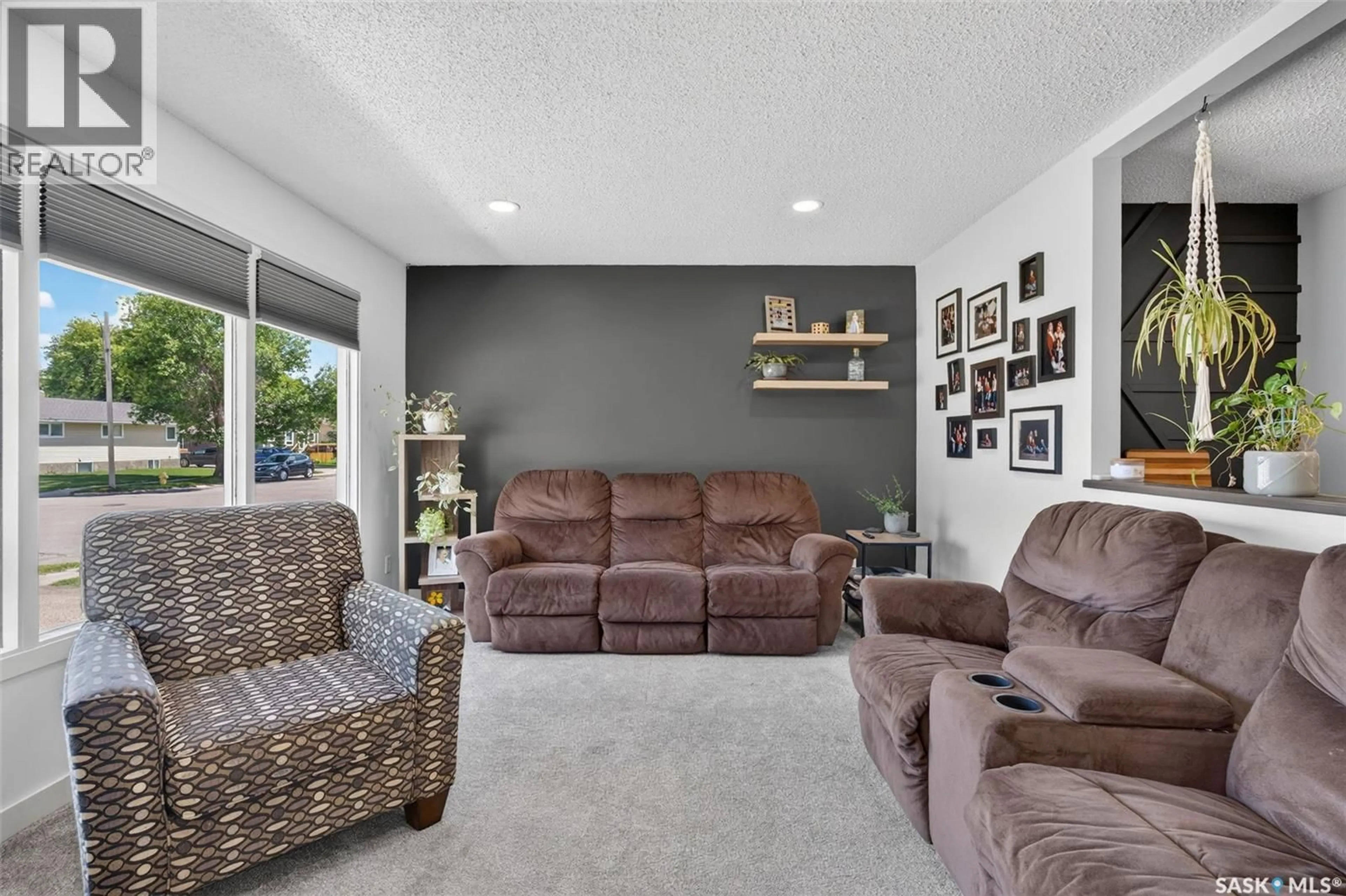 Living room with furniture, unknown for 905 14TH STREET, Humboldt Saskatchewan S0K2A0