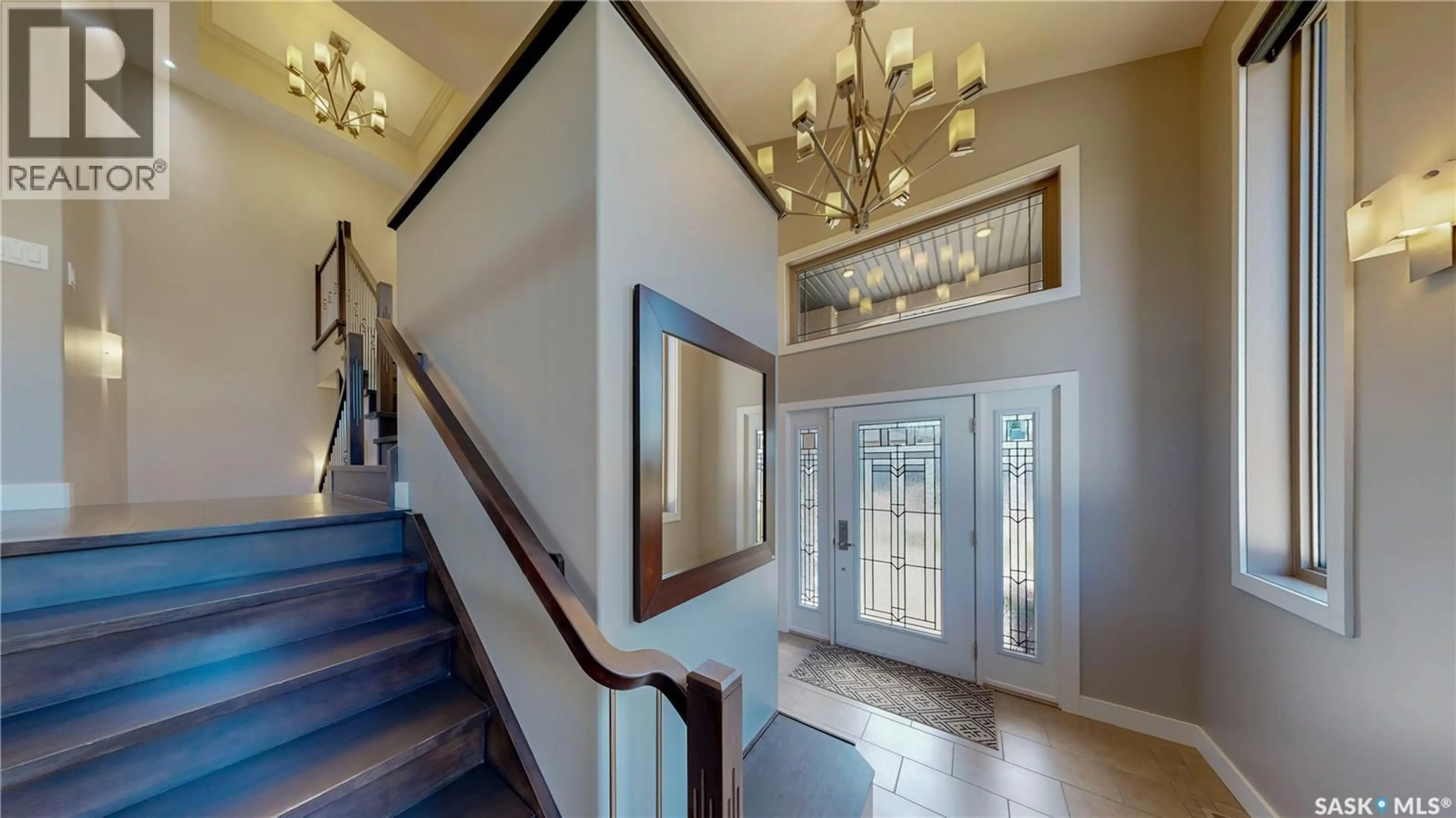 Indoor foyer for 8095 FAIRWAYS WEST DRIVE, Regina Saskatchewan S4Y0A4