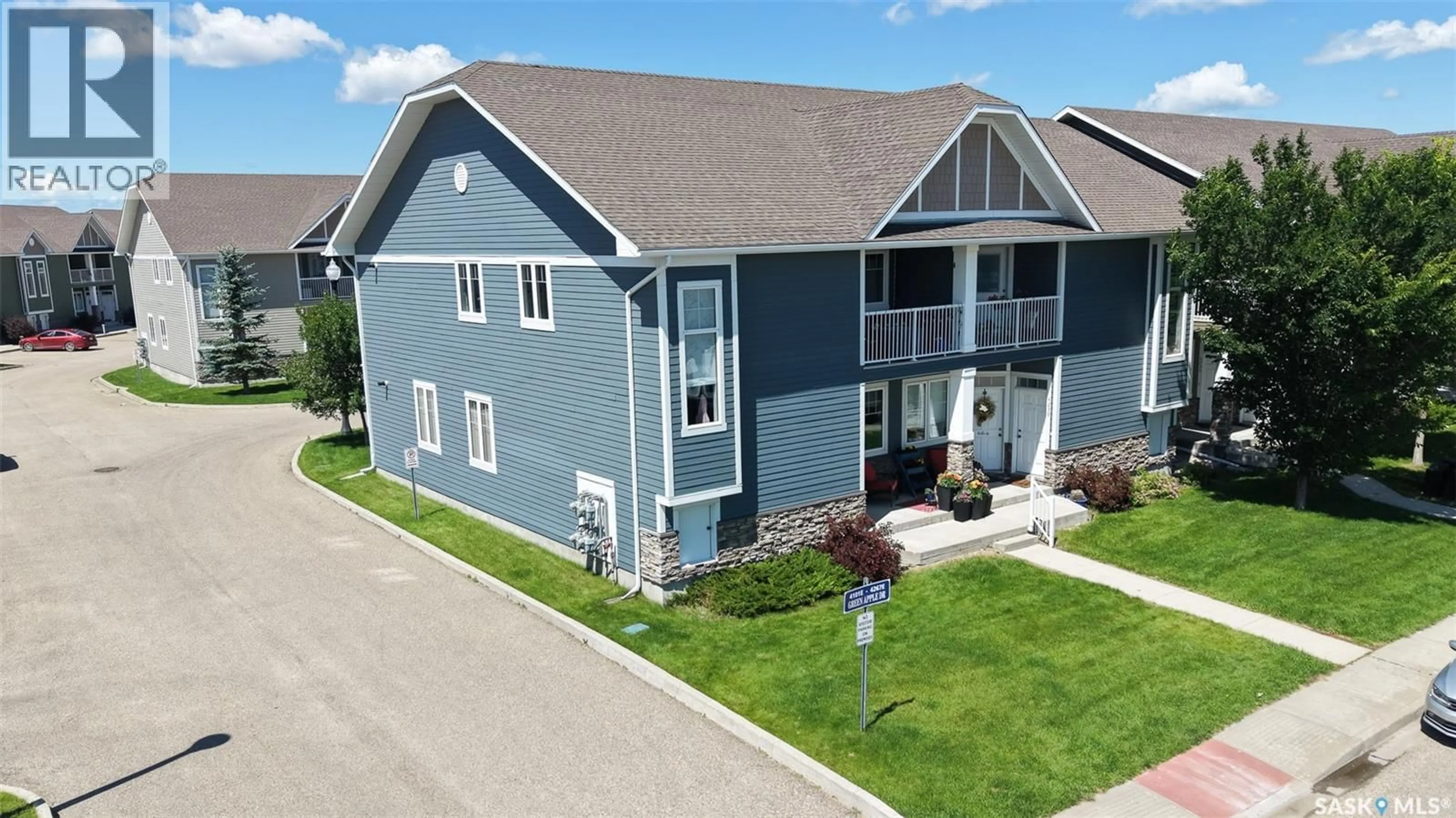 A pic from outside/outdoor area/front of a property/back of a property/a pic from drone, building for 4241 GREEN APPLE DRIVE, Regina Saskatchewan S4V1S1