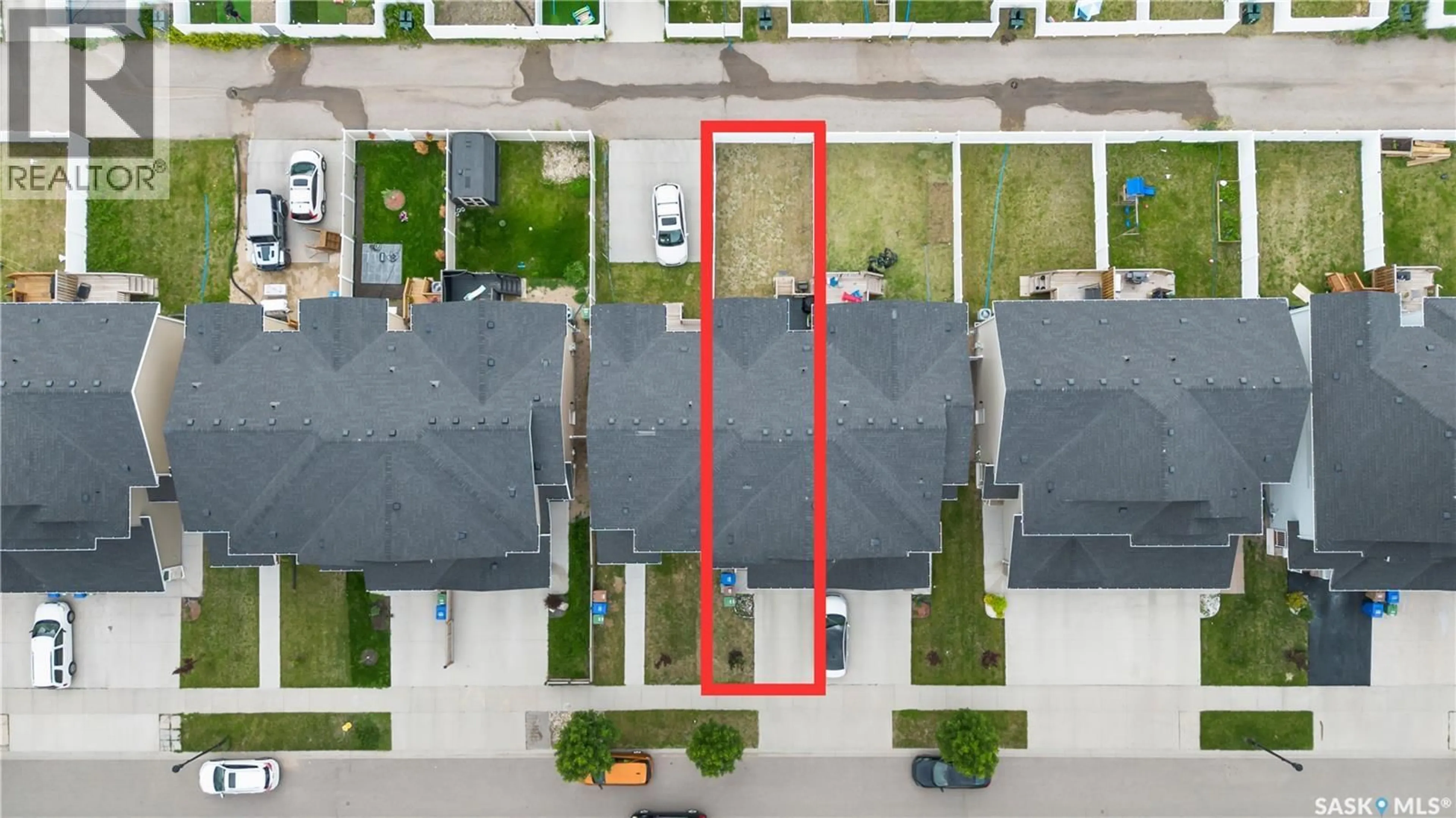 A pic from outside/outdoor area/front of a property/back of a property/a pic from drone, street for 3238 GREEN STONE ROAD, Regina Saskatchewan S4V3R3