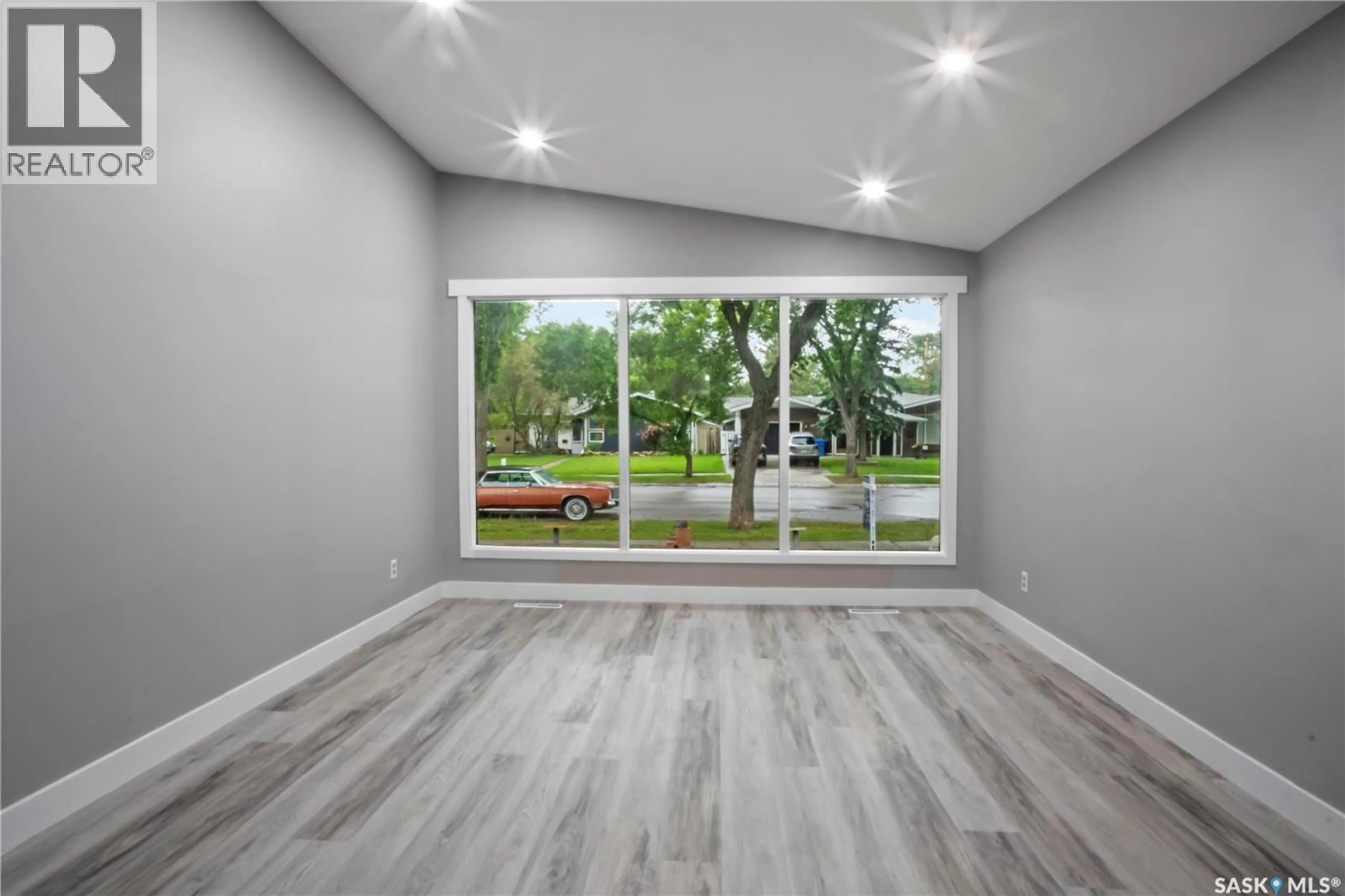 A pic of a room for 2905 GRANT ROAD, Regina Saskatchewan S4S5G3