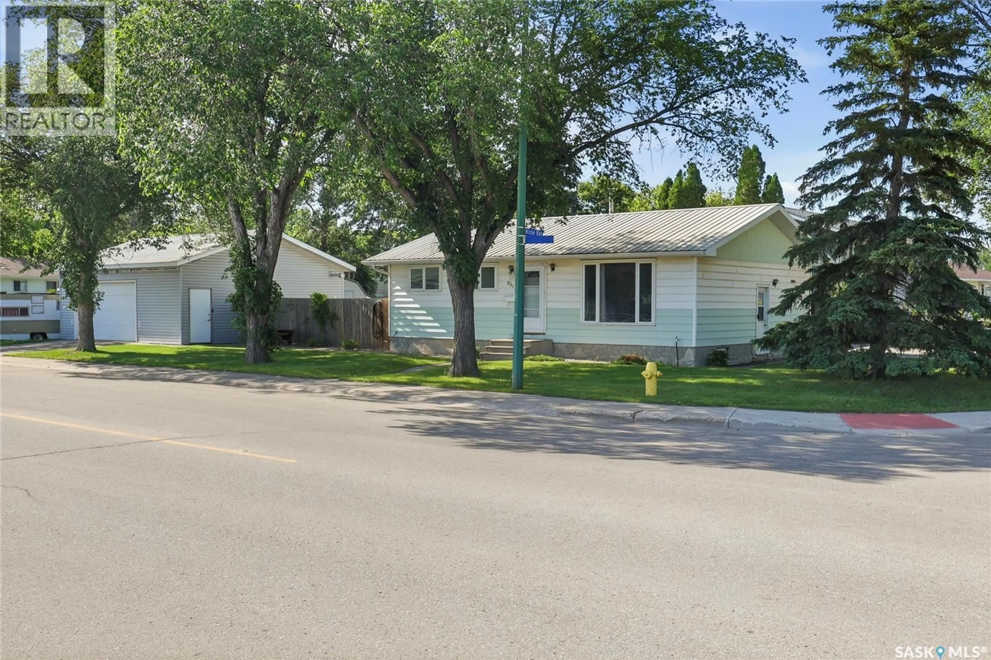 Unknown for 251 SANGSTER BOULEVARD, Regina Saskatchewan S4R7H2
