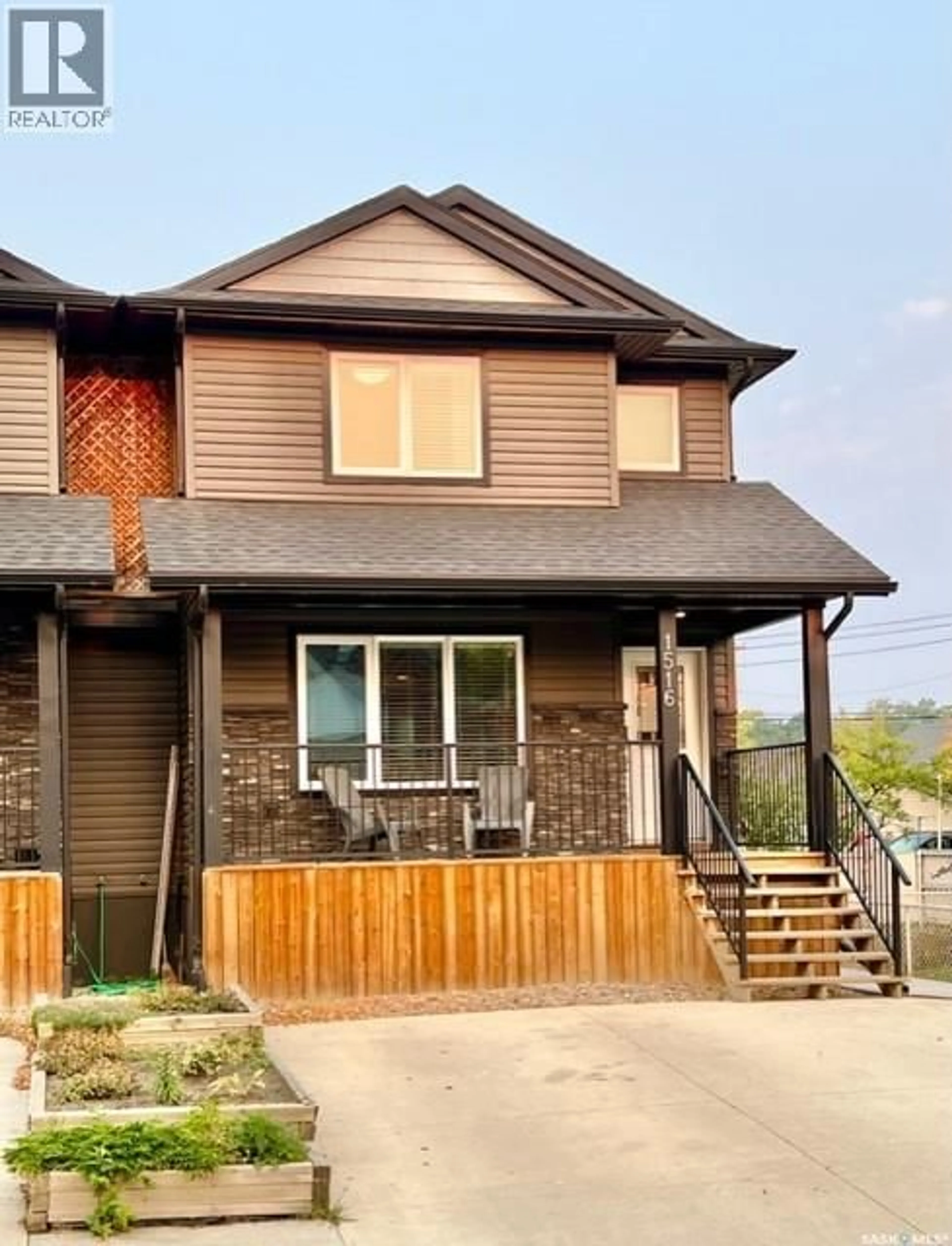 Home with vinyl exterior material, mountain view for 1516 EDWARD AVENUE, Saskatoon Saskatchewan S7K3B6
