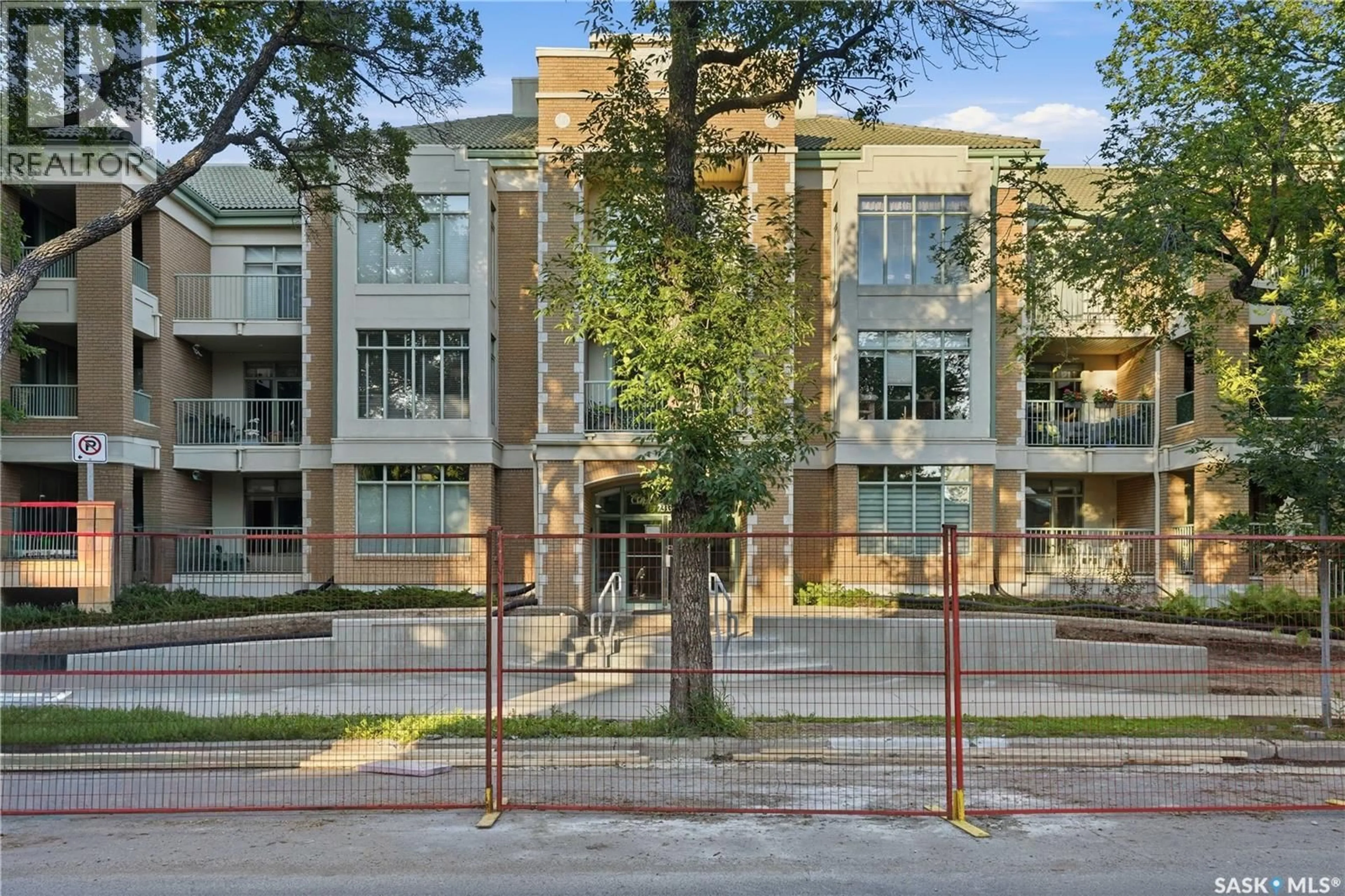 Home with brick exterior material, building for 310 2333 SCARTH STREET, Regina Saskatchewan S4P2J8