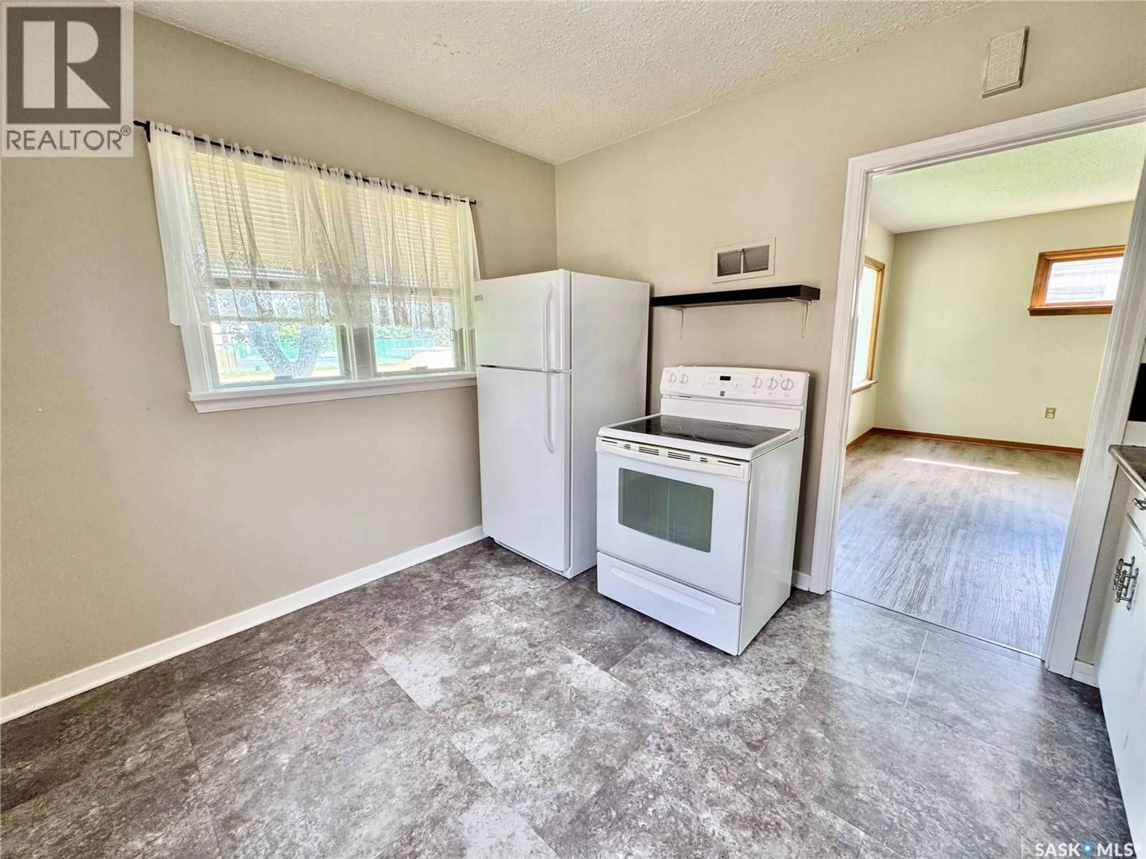 A pic of a room for 537 9TH STREET, Prince Albert Saskatchewan S6V0Y4