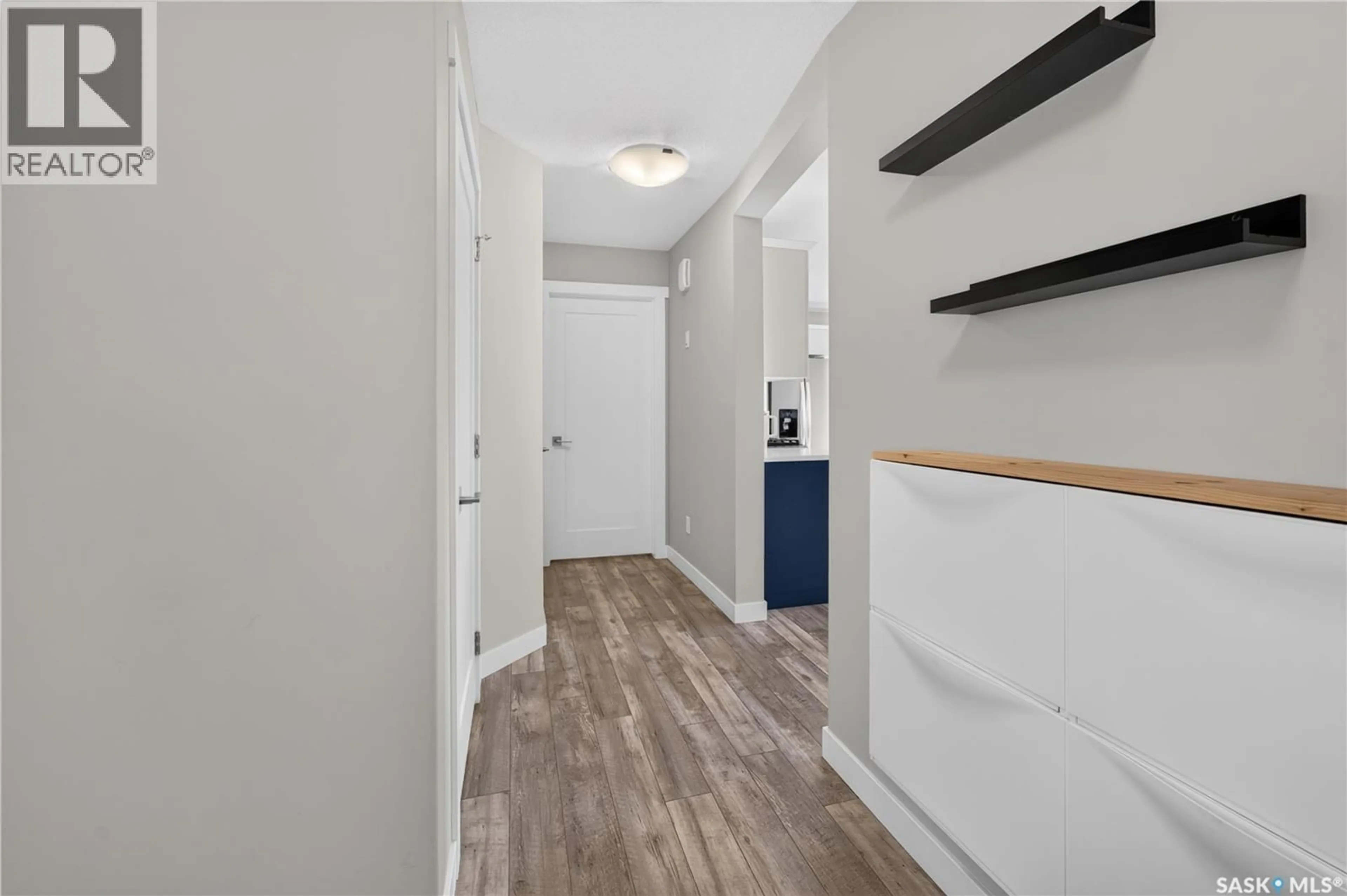 Indoor entryway for 4764 MUTRIE CRESCENT, Regina Saskatchewan S4V3Y4