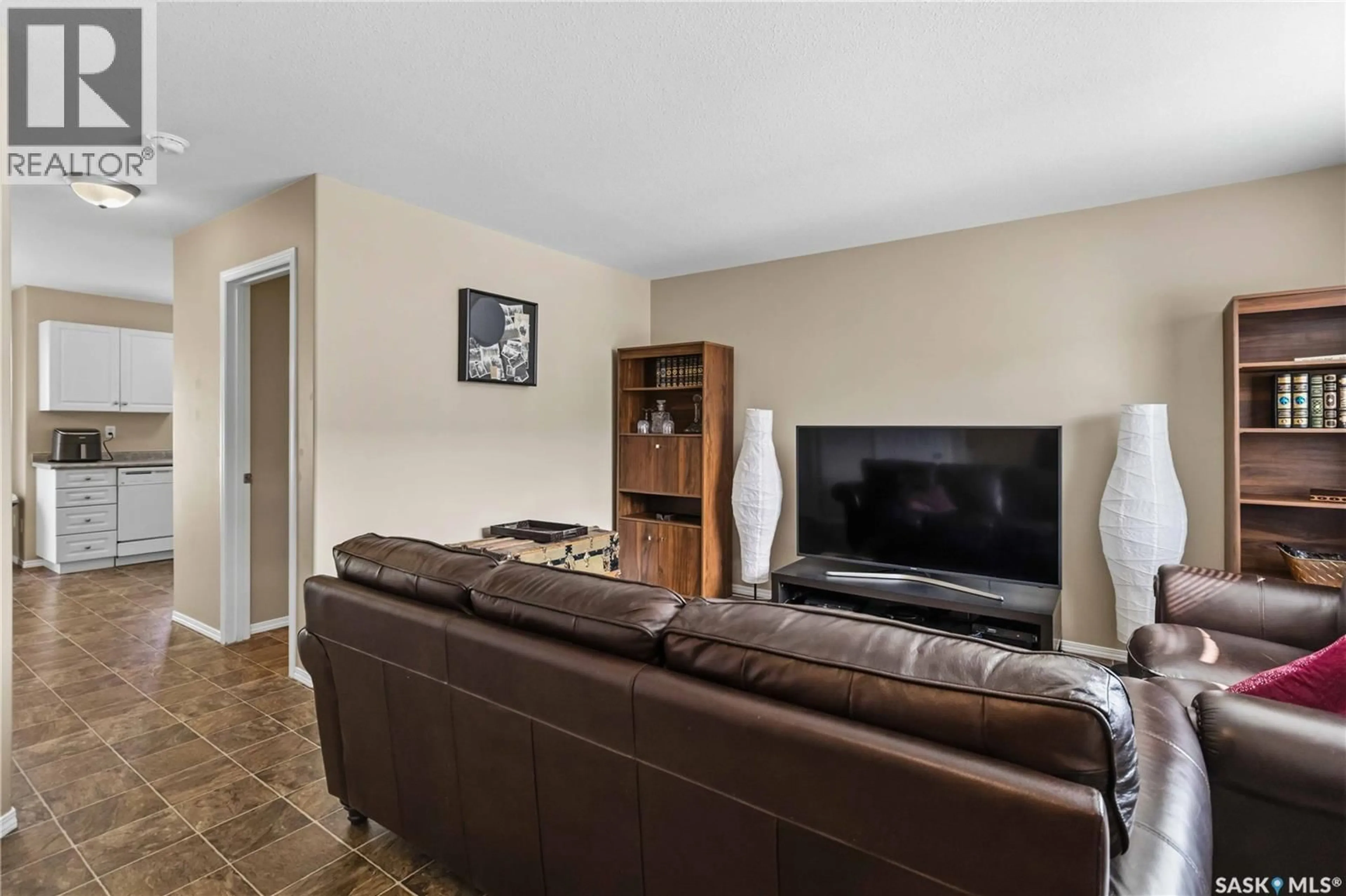 Living room with furniture, unknown for 123 203 HEROLD TERRACE, Saskatoon Saskatchewan S7V1H7