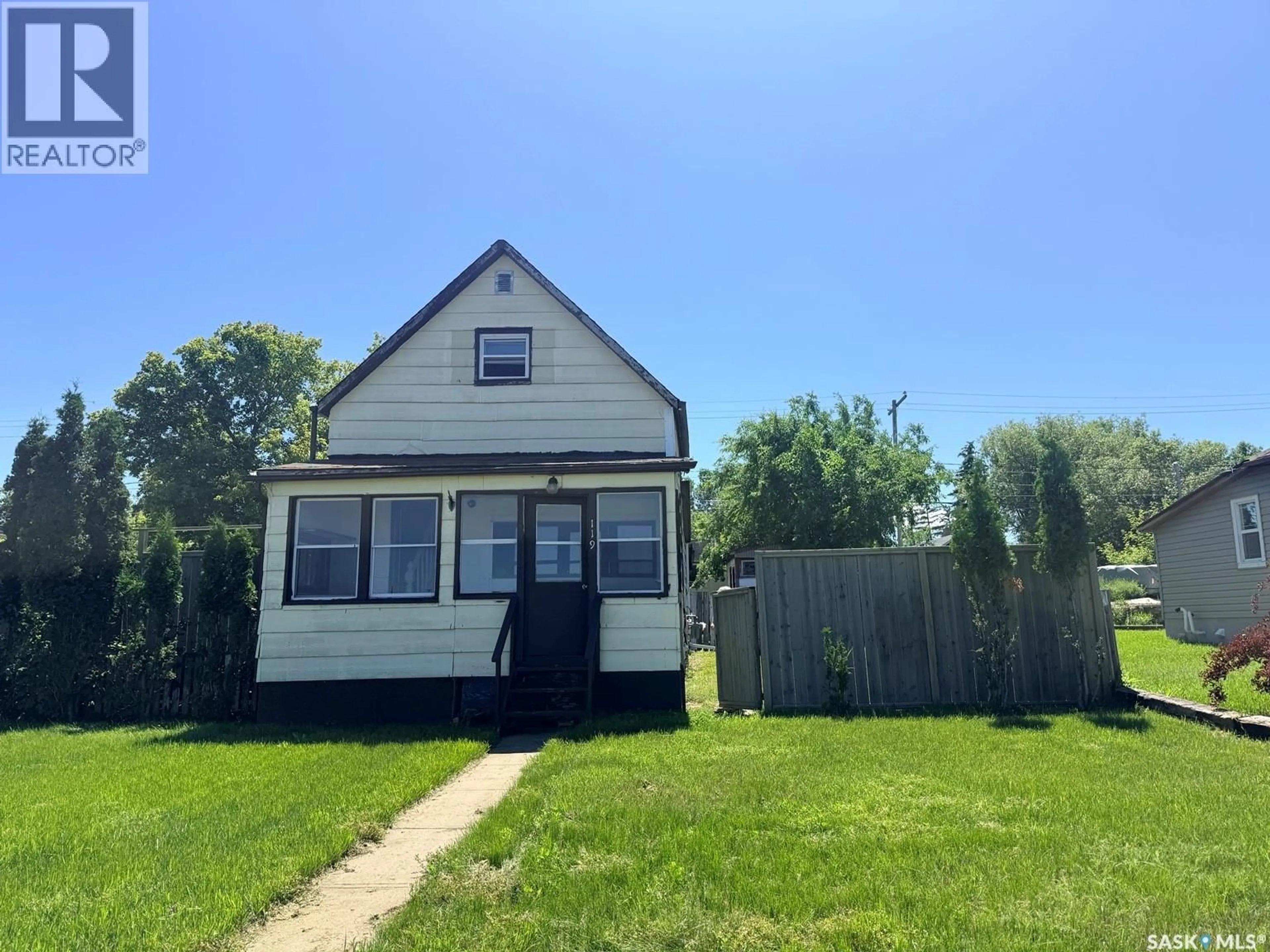 Unknown for 119 HOME STREET, Moose Jaw Saskatchewan S6H4X3