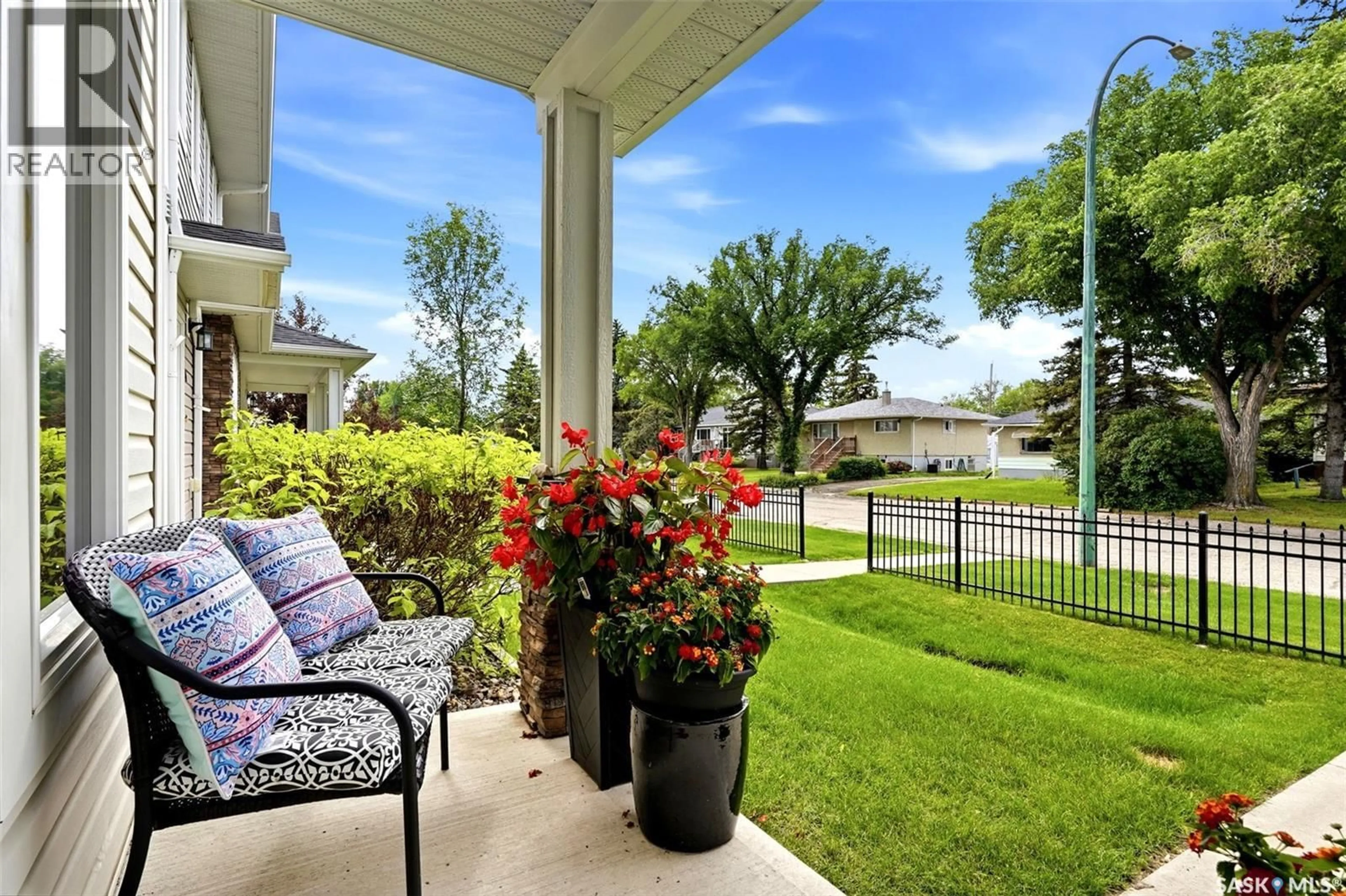 Patio, street for 1209 GREY STREET, Regina Saskatchewan S4T1G7