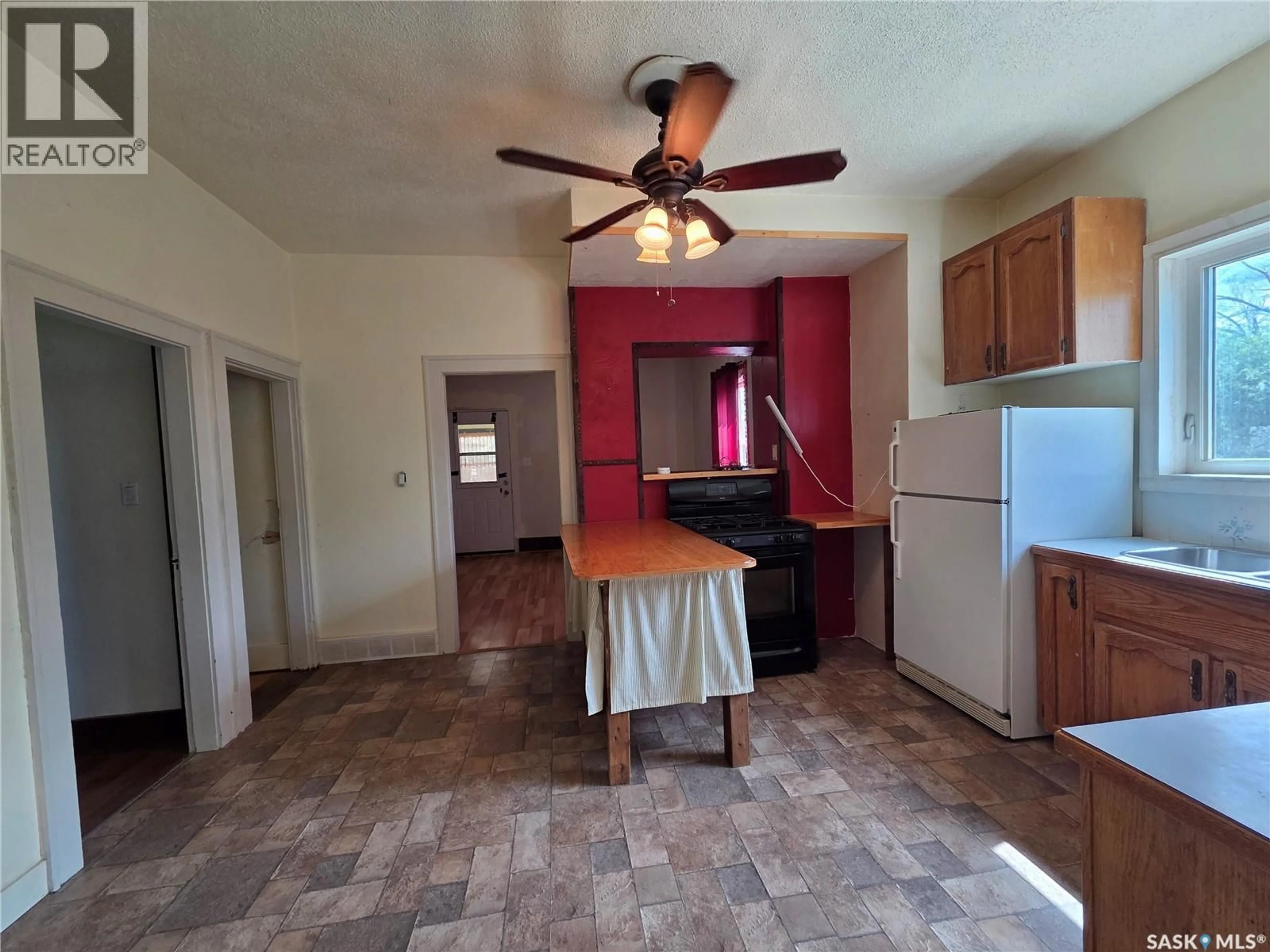 A pic of a room for 304 1ST AVENUE, Craik Saskatchewan S0G0V0