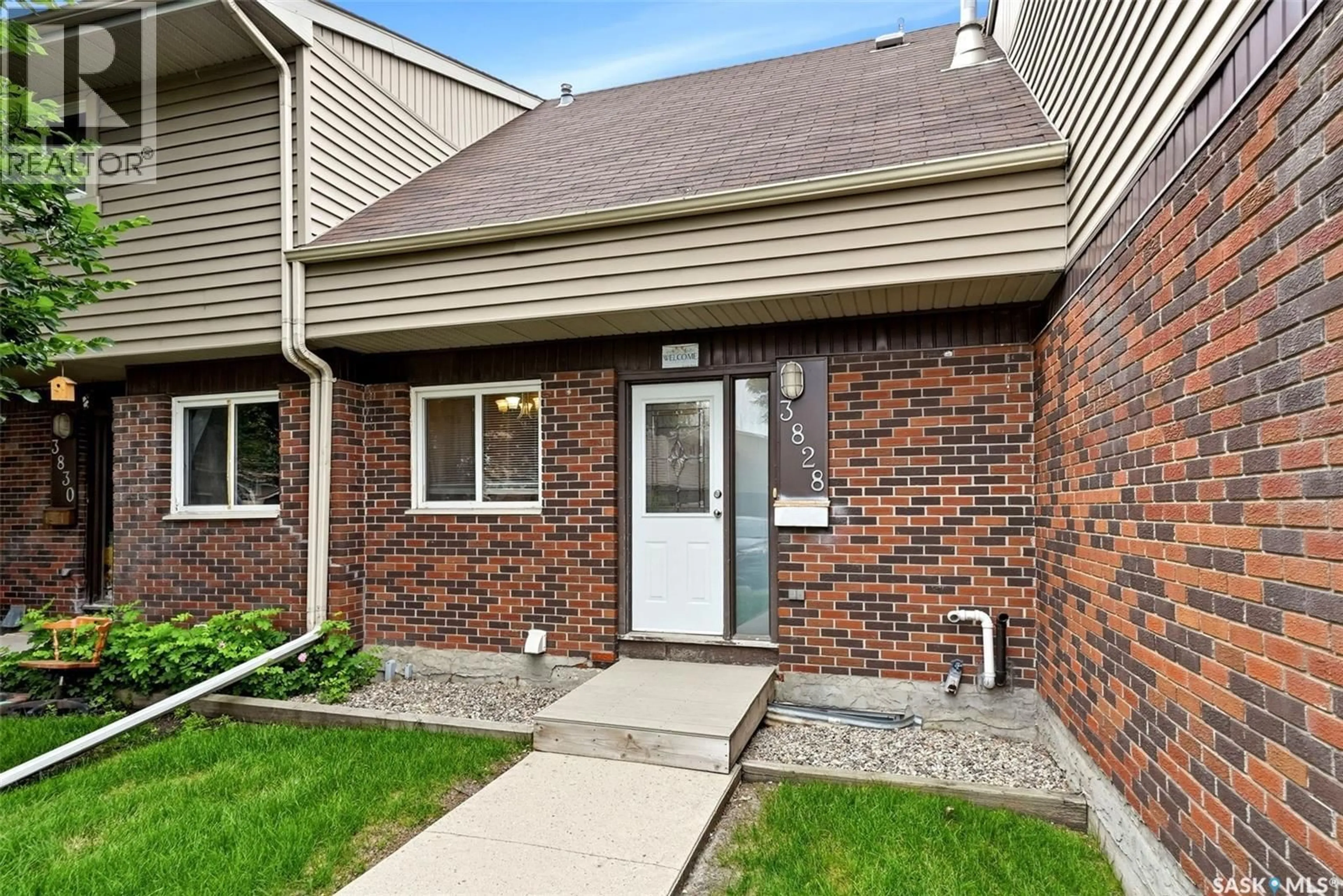 Unknown for 3828 CASTLE ROAD, Regina Saskatchewan S4S6M7