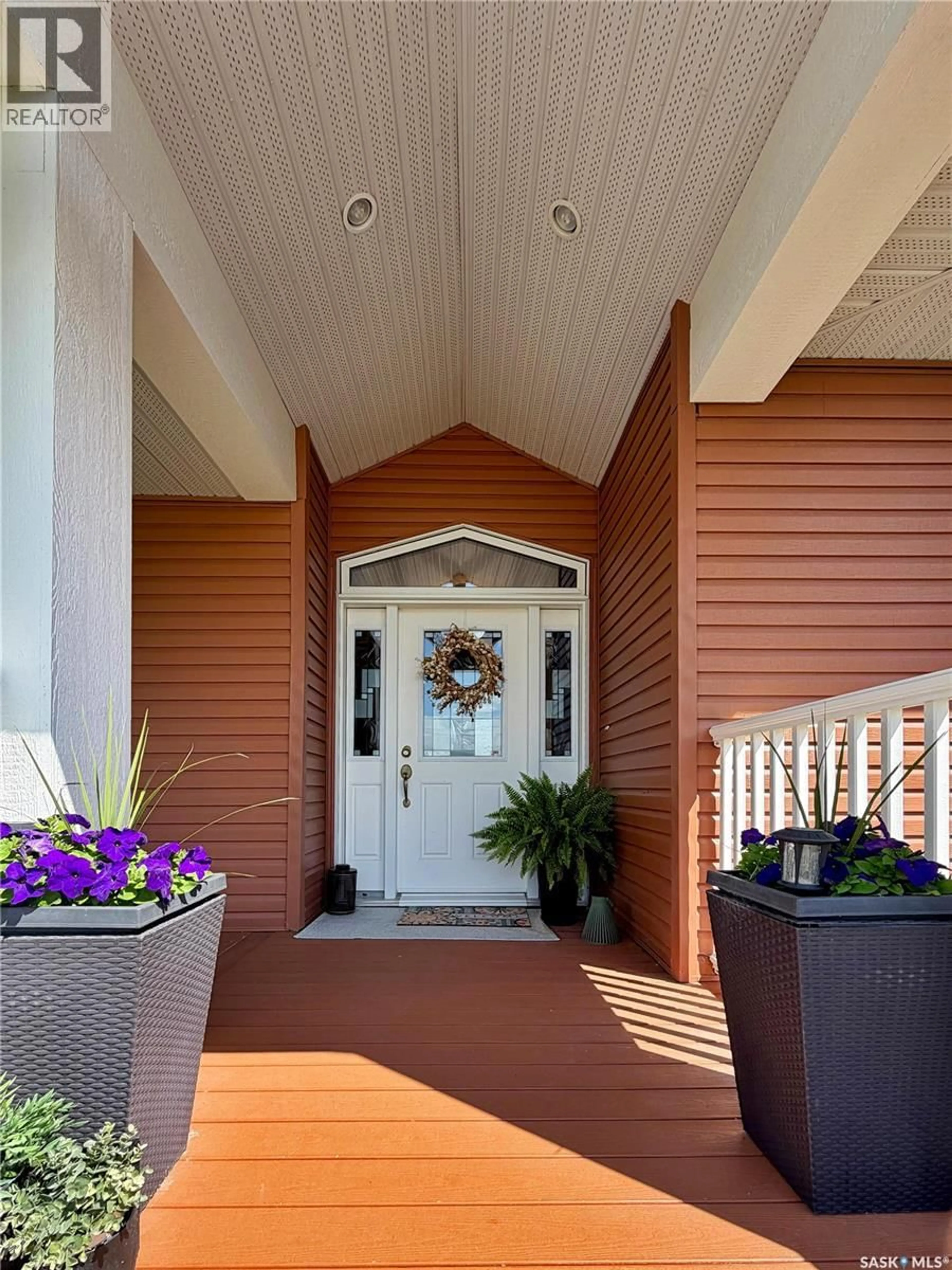 Indoor entryway for 207 6TH STREET, Carnduff Saskatchewan S0C0S0