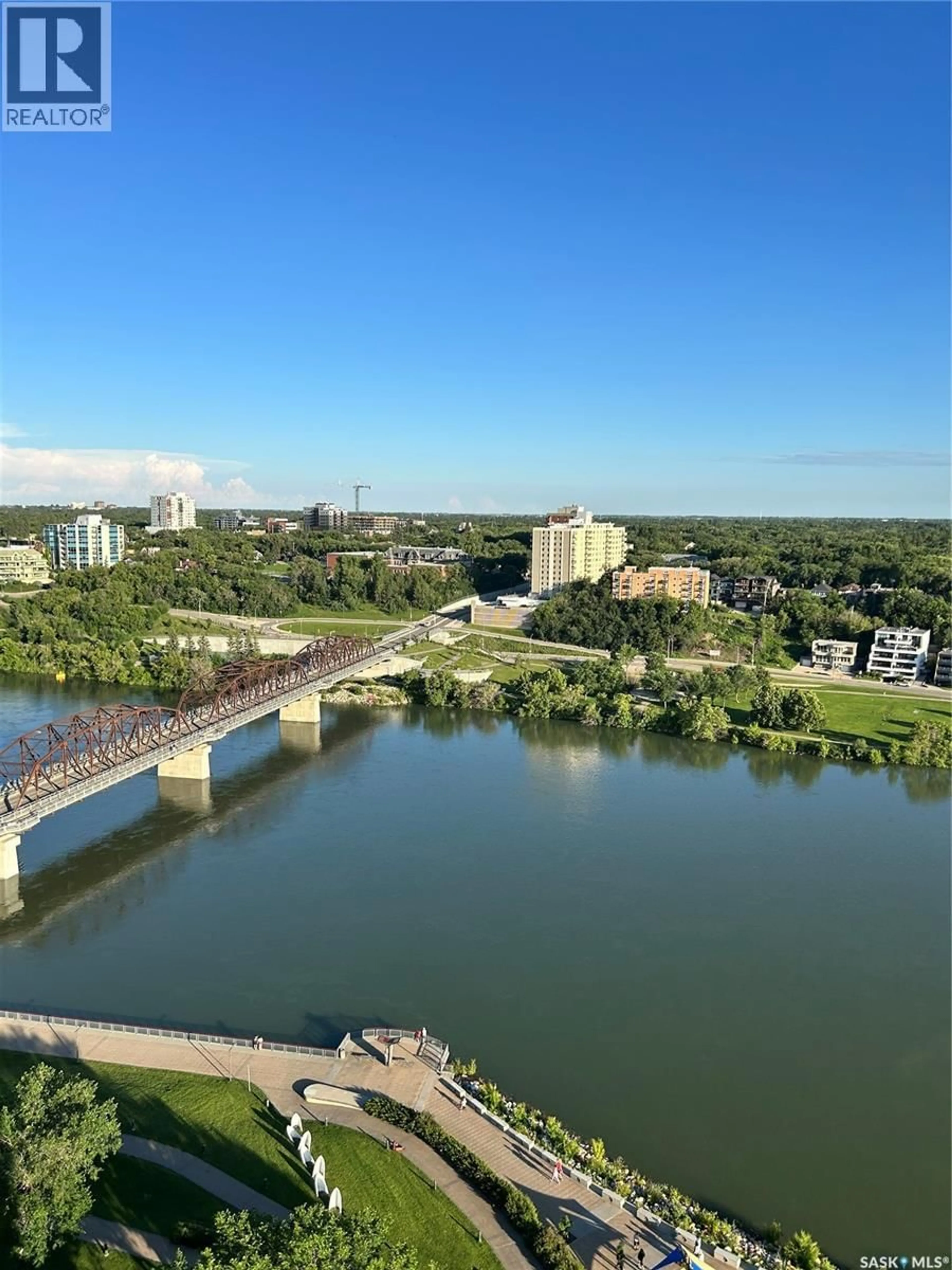 A pic from outside/outdoor area/front of a property/back of a property/a pic from drone, water/lake/river/ocean view for 490 - 1804 2ND AVENUE, Saskatoon Saskatchewan S7K4H5