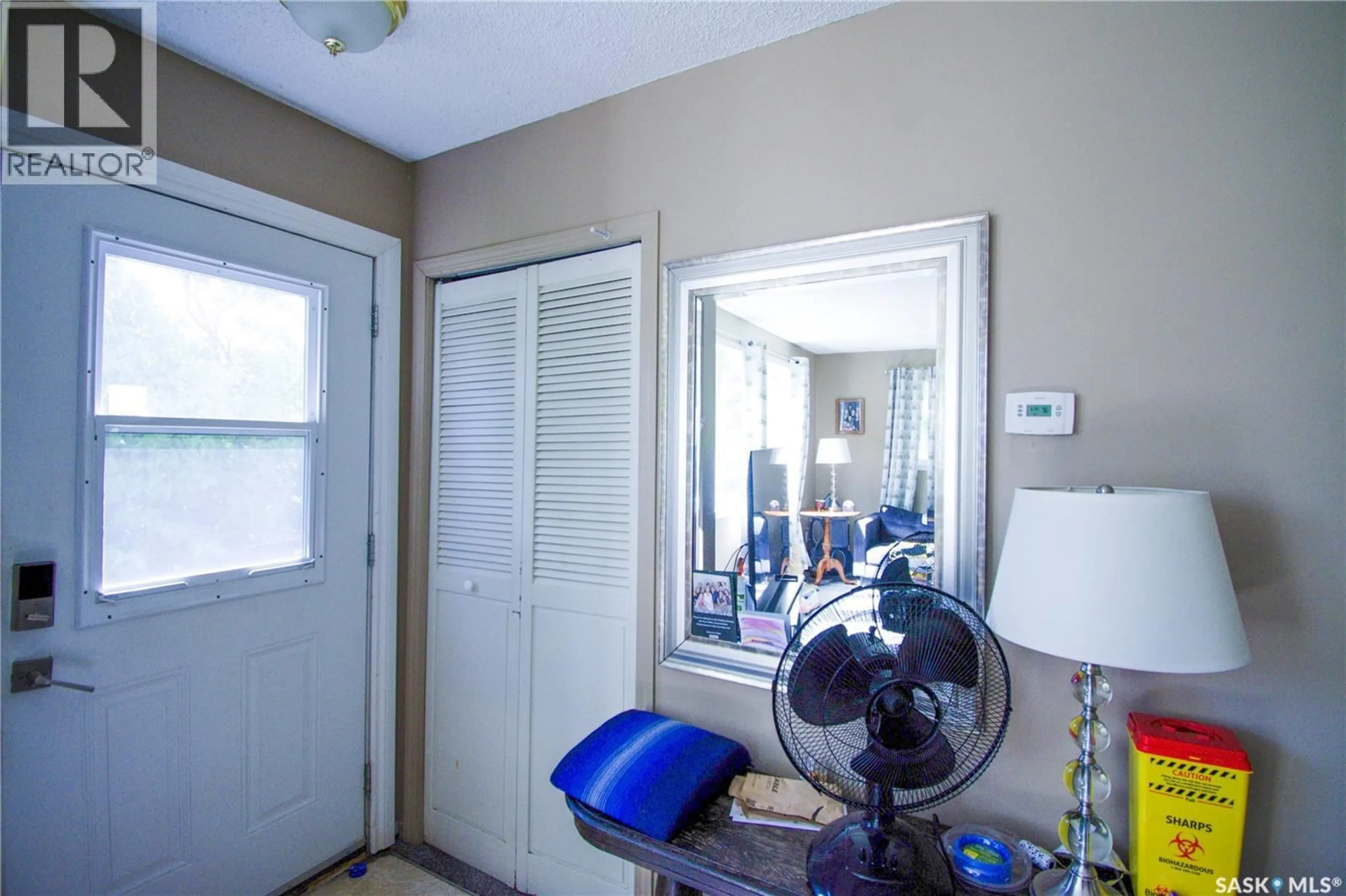 Indoor entryway for 219 NICOLL AVENUE, Regina Beach Saskatchewan S0G4C0