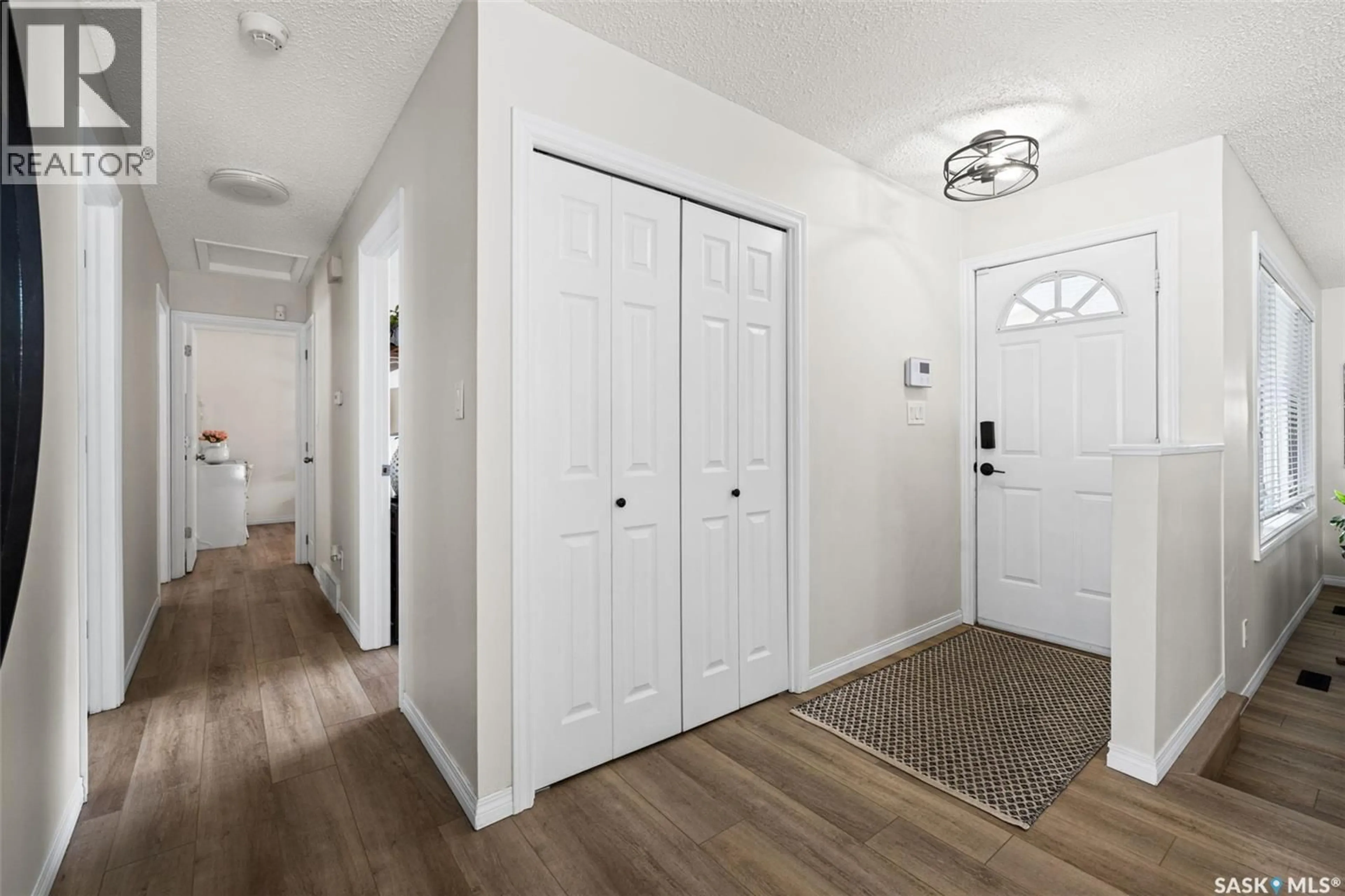 Indoor entryway for 47 GREEN MEADOW ROAD, Regina Saskatchewan S4V0A6