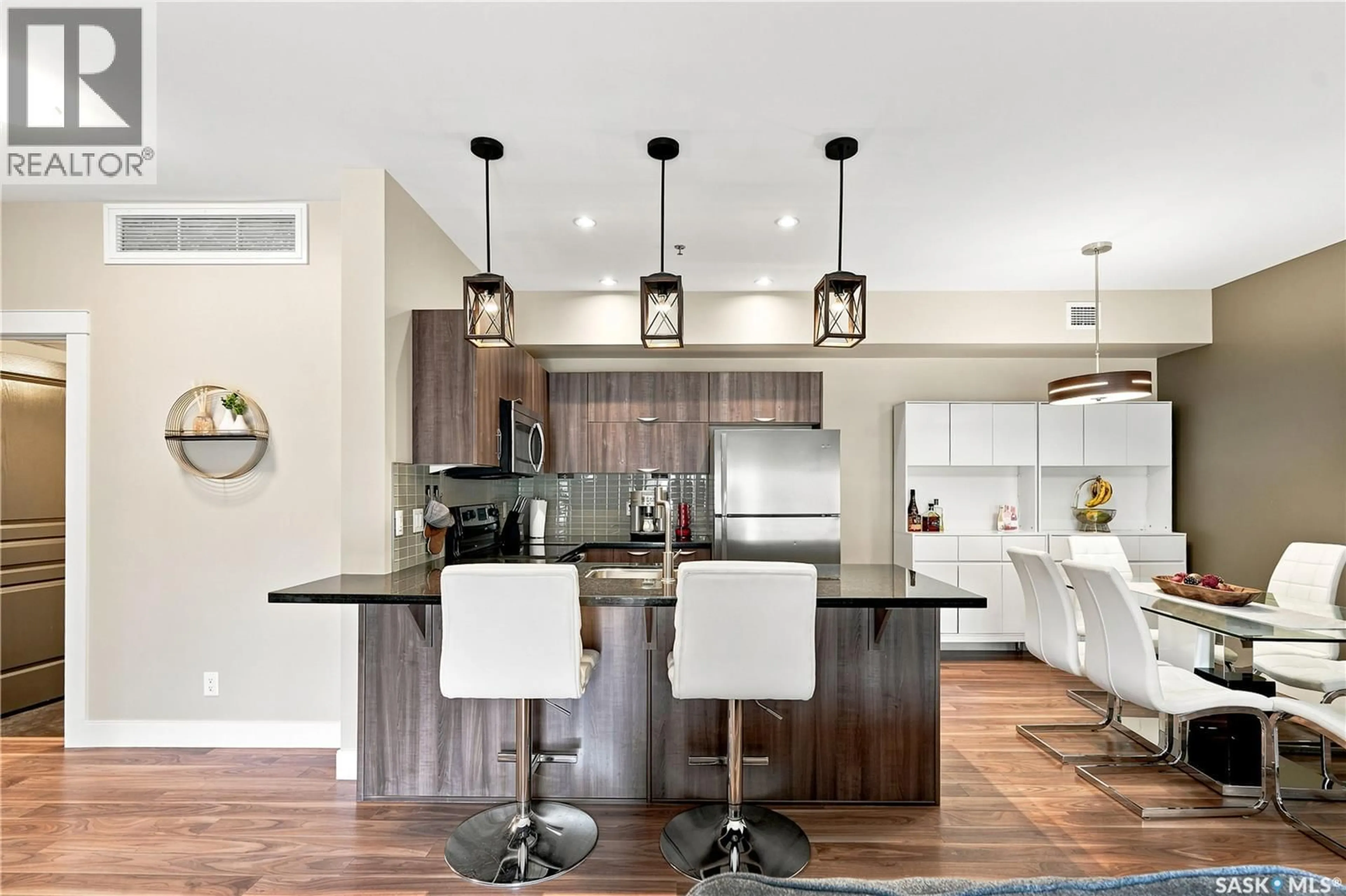 Contemporary kitchen, unknown for 203 - 721 8TH STREET, Saskatoon Saskatchewan S7H0R4