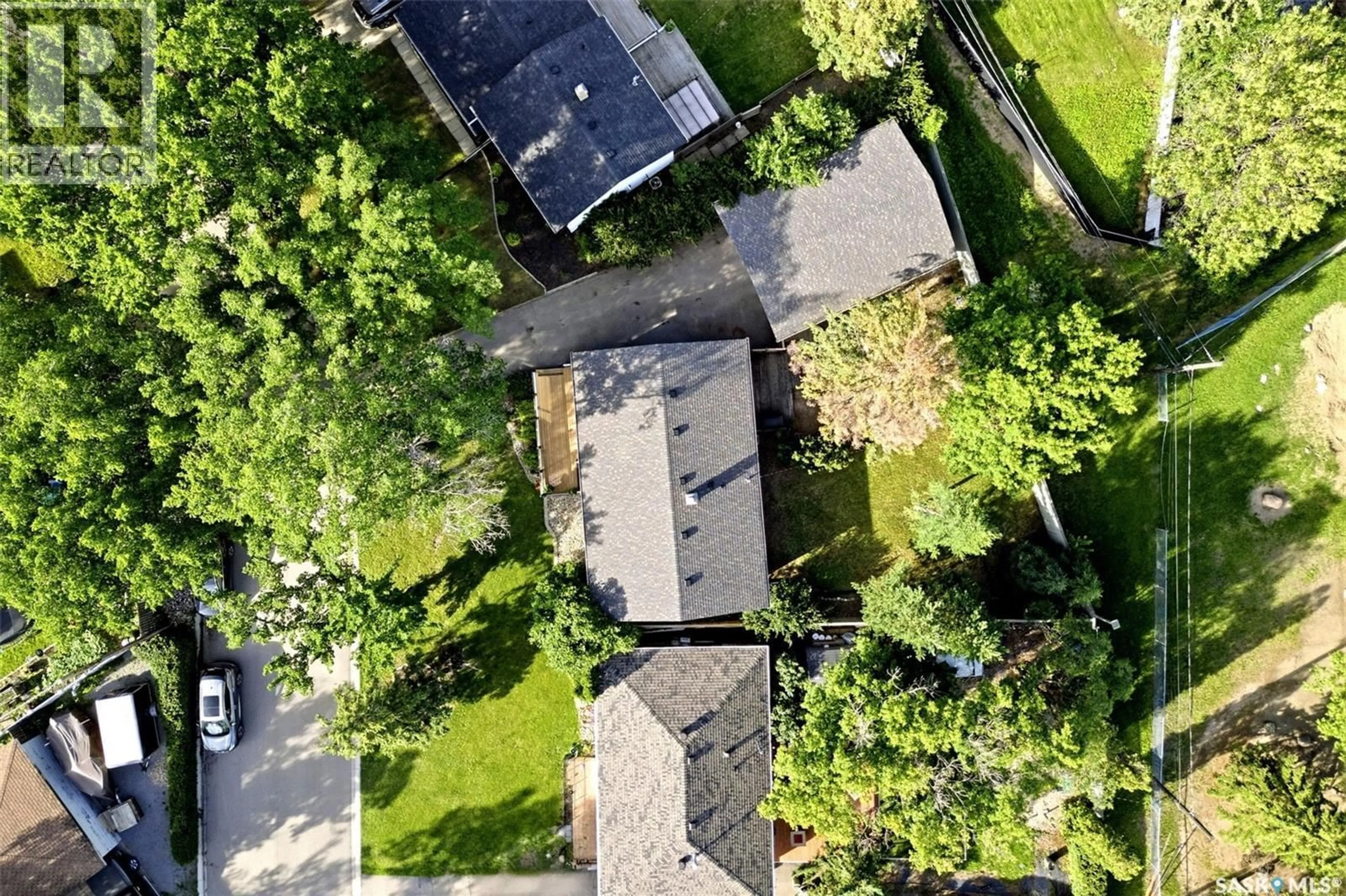 A pic from outside/outdoor area/front of a property/back of a property/a pic from drone, street for 91 CARDINAL CRESCENT, Regina Saskatchewan S4S3H8
