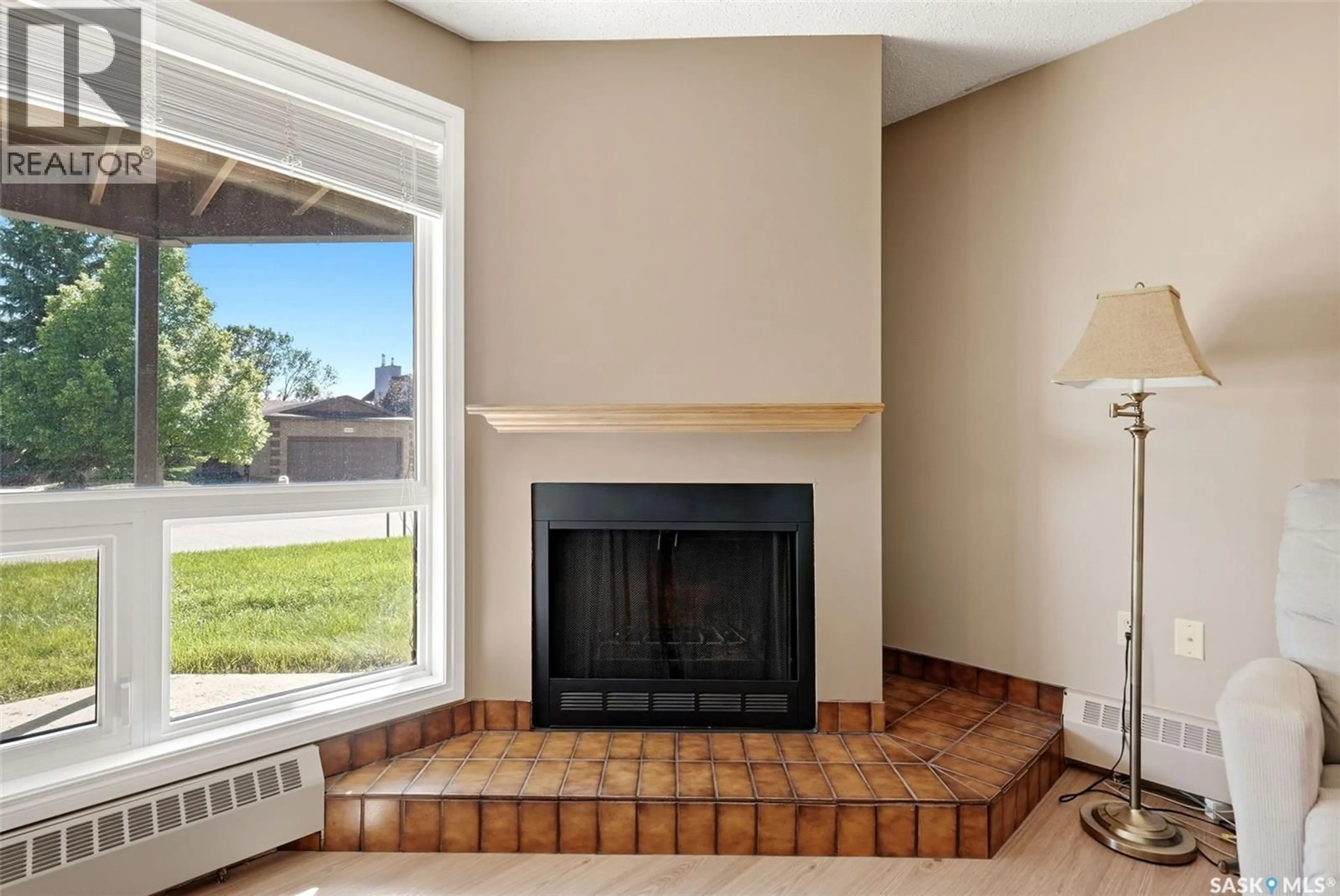 A pic of a room for 102 - 2921 HARDING STREET, Regina Saskatchewan S4V1B9
