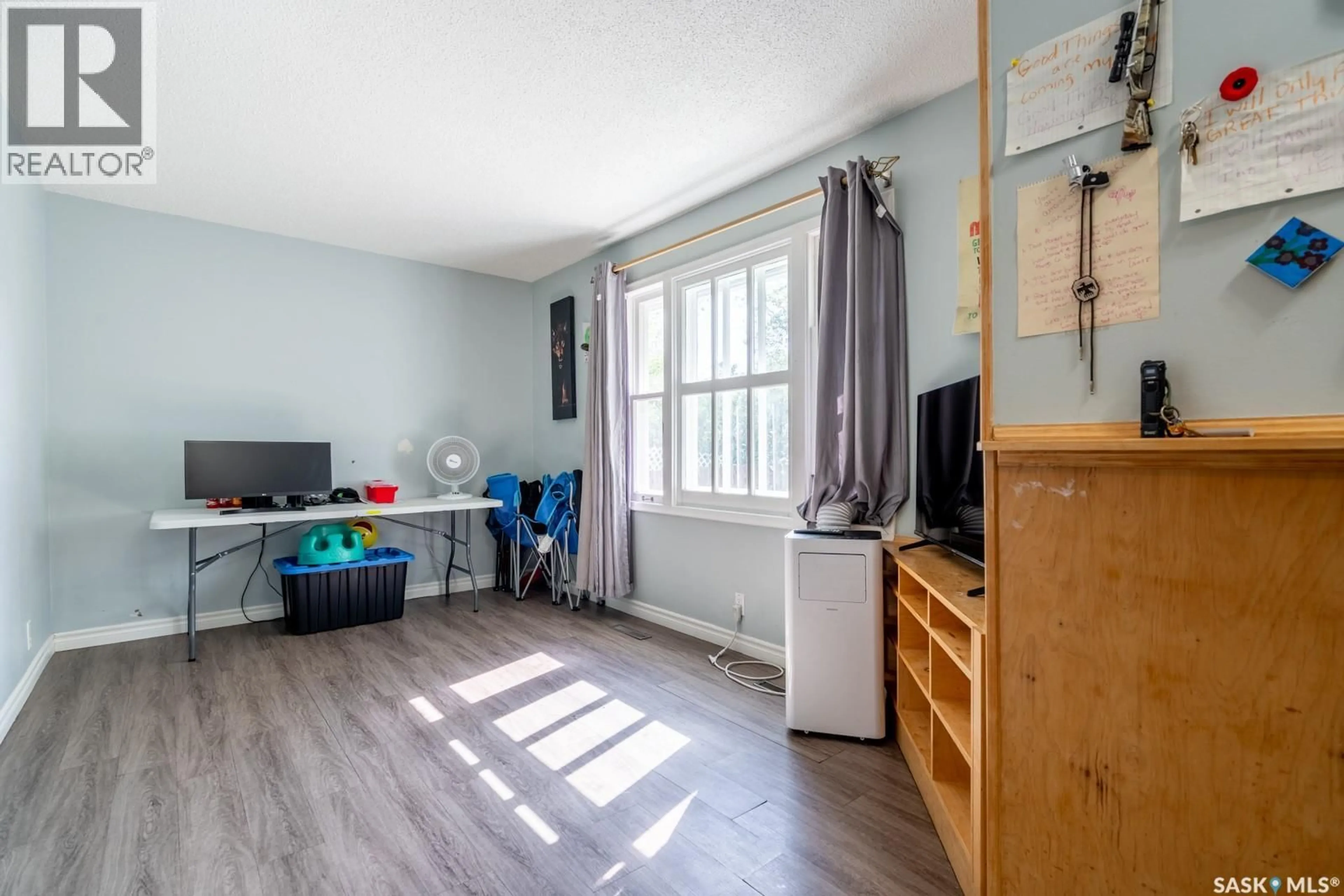 A pic of a room for 725 CAMERON STREET, Regina Saskatchewan S4T2S2