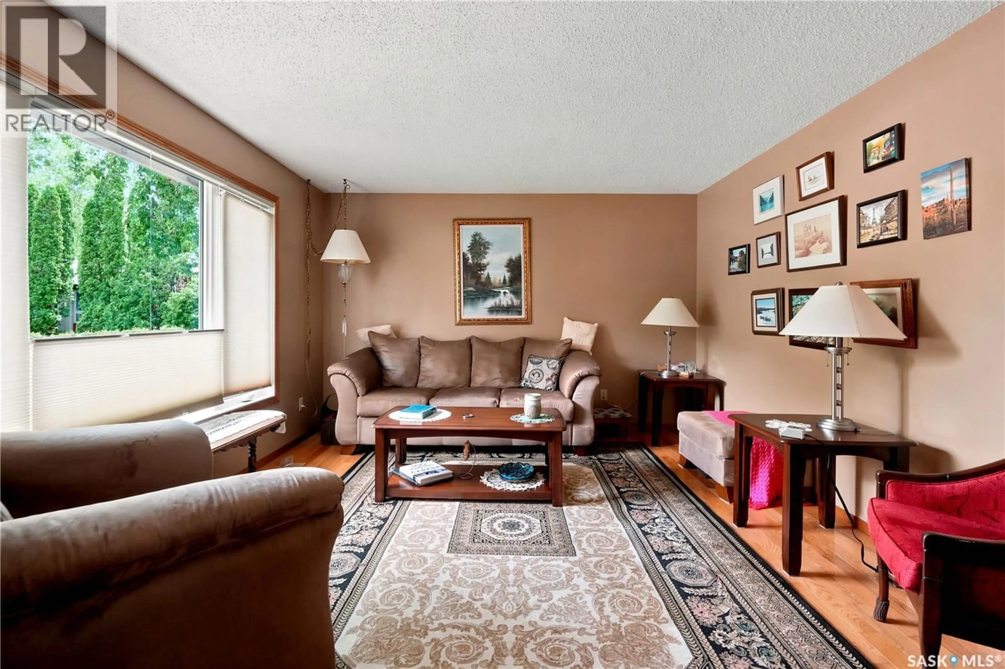 Living room with furniture, unknown for 828 SEYMOUR CRESCENT, Regina Saskatchewan S4X2G4