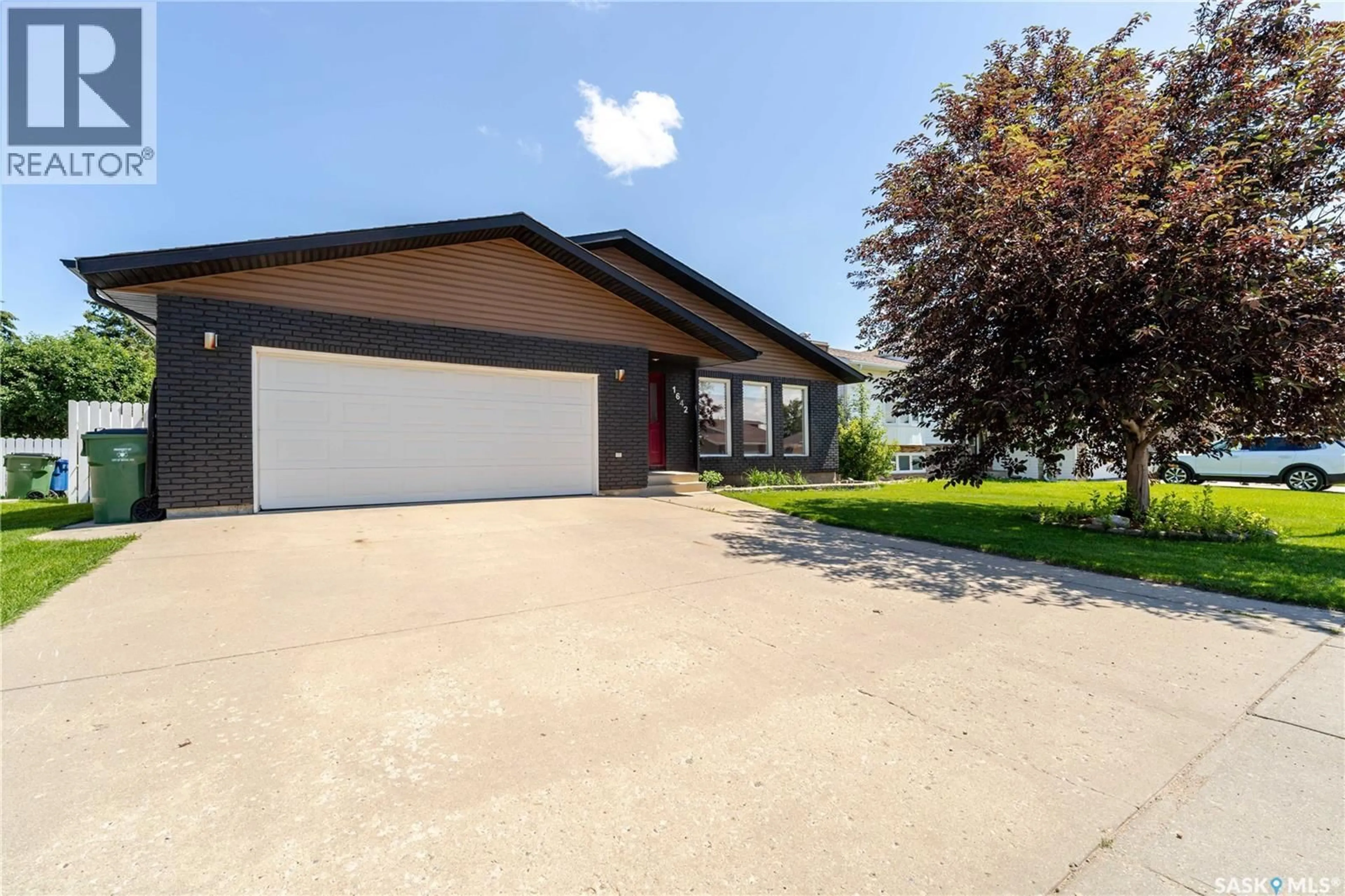 Unknown for 1642 BINGHAM ROAD, Moose Jaw Saskatchewan S6H7R8