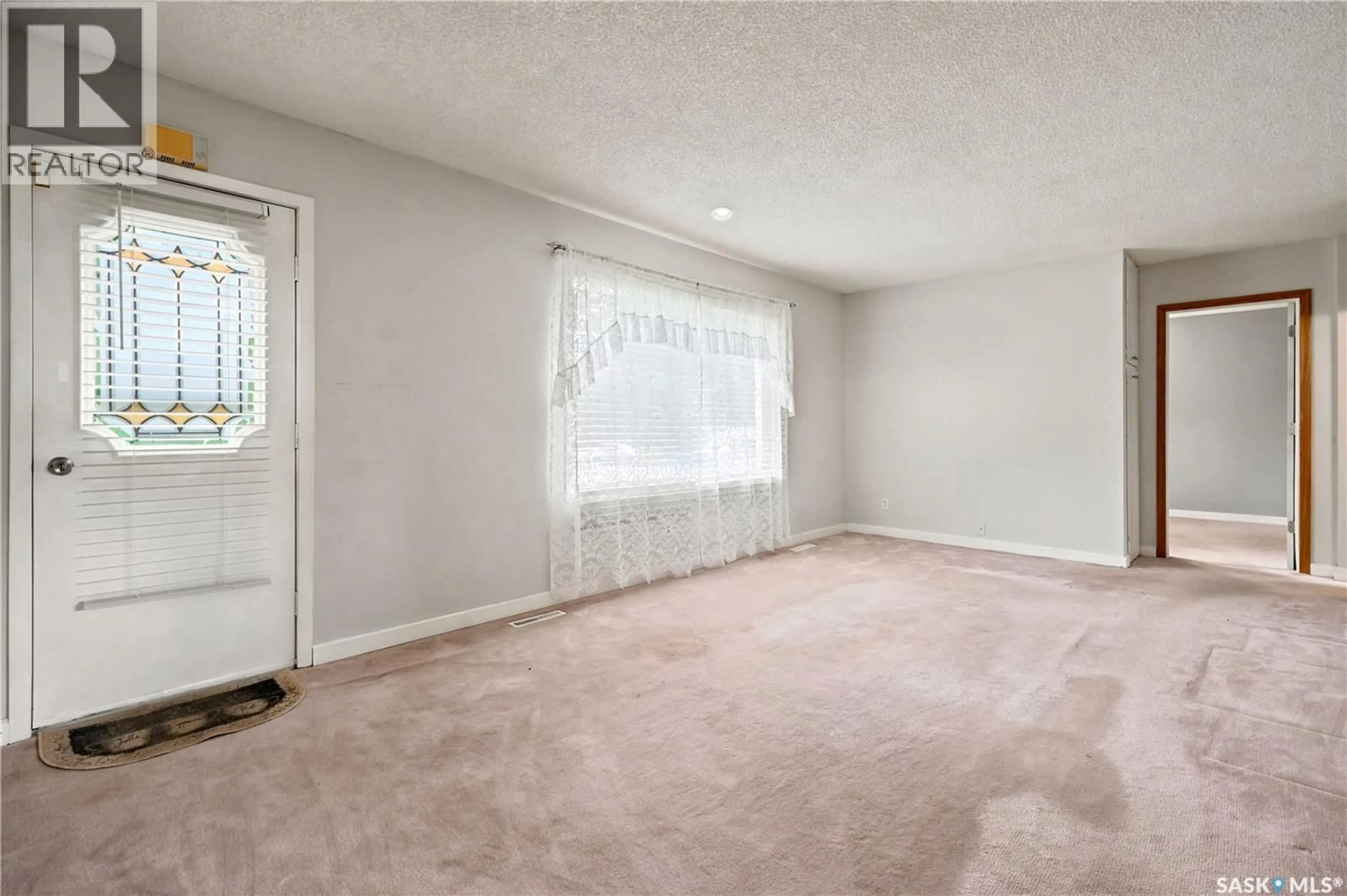 A pic of a room for RUSHINKO ACREAGE, Chaplin Saskatchewan S0H0V0