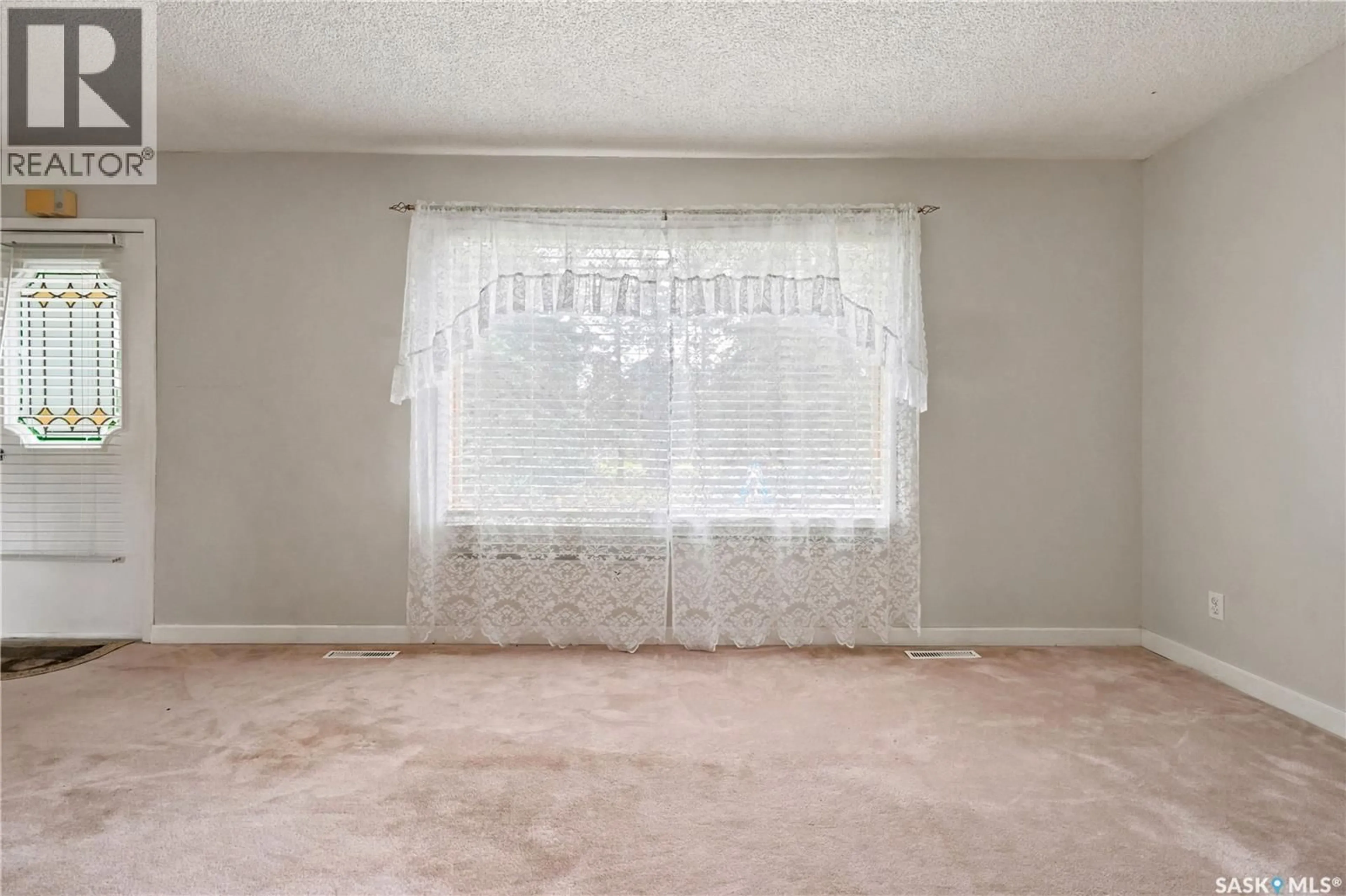 A pic of a room for RUSHINKO ACREAGE, Chaplin Saskatchewan S0H0V0