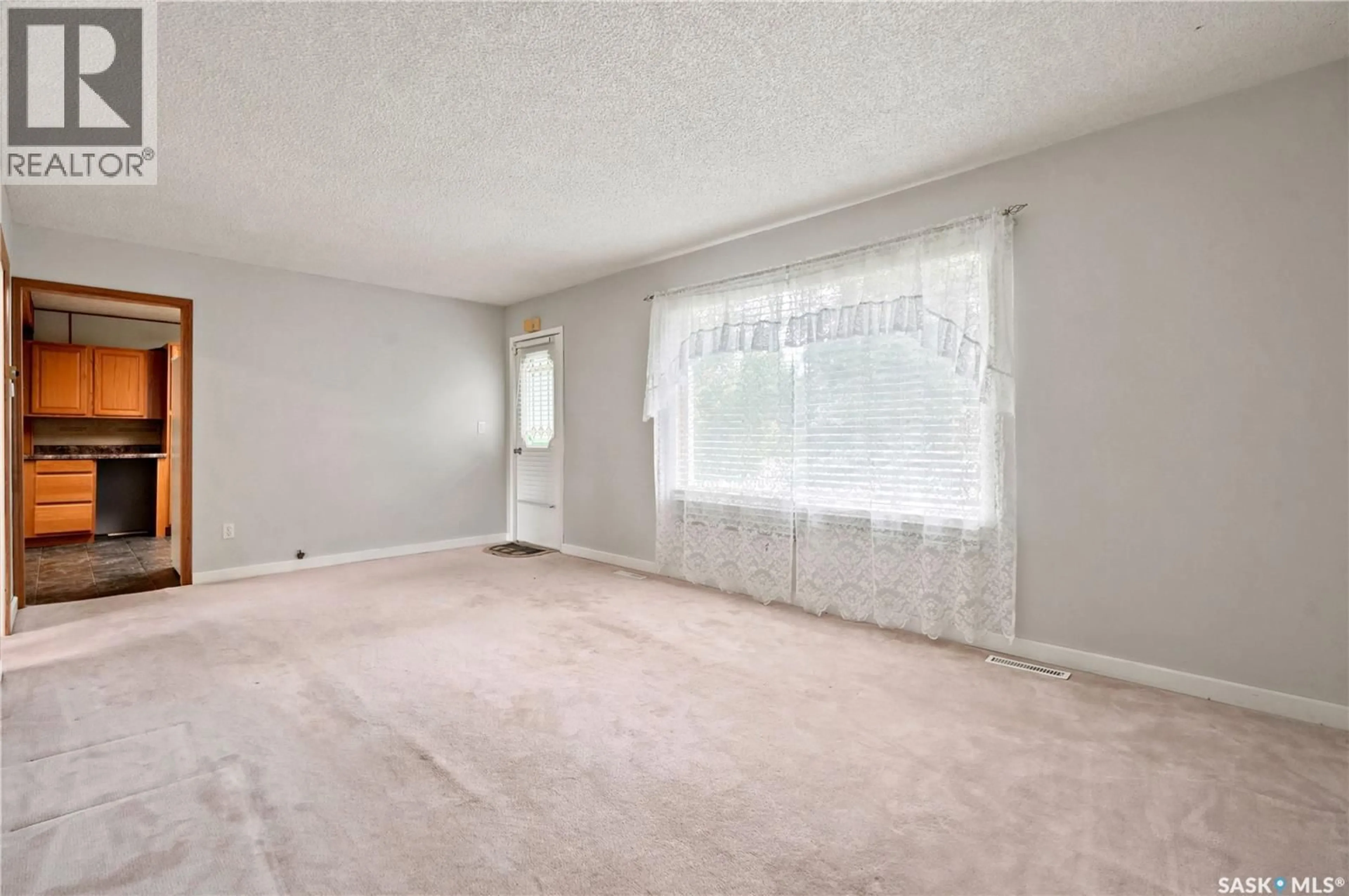 A pic of a room for RUSHINKO ACREAGE, Chaplin Saskatchewan S0H0V0