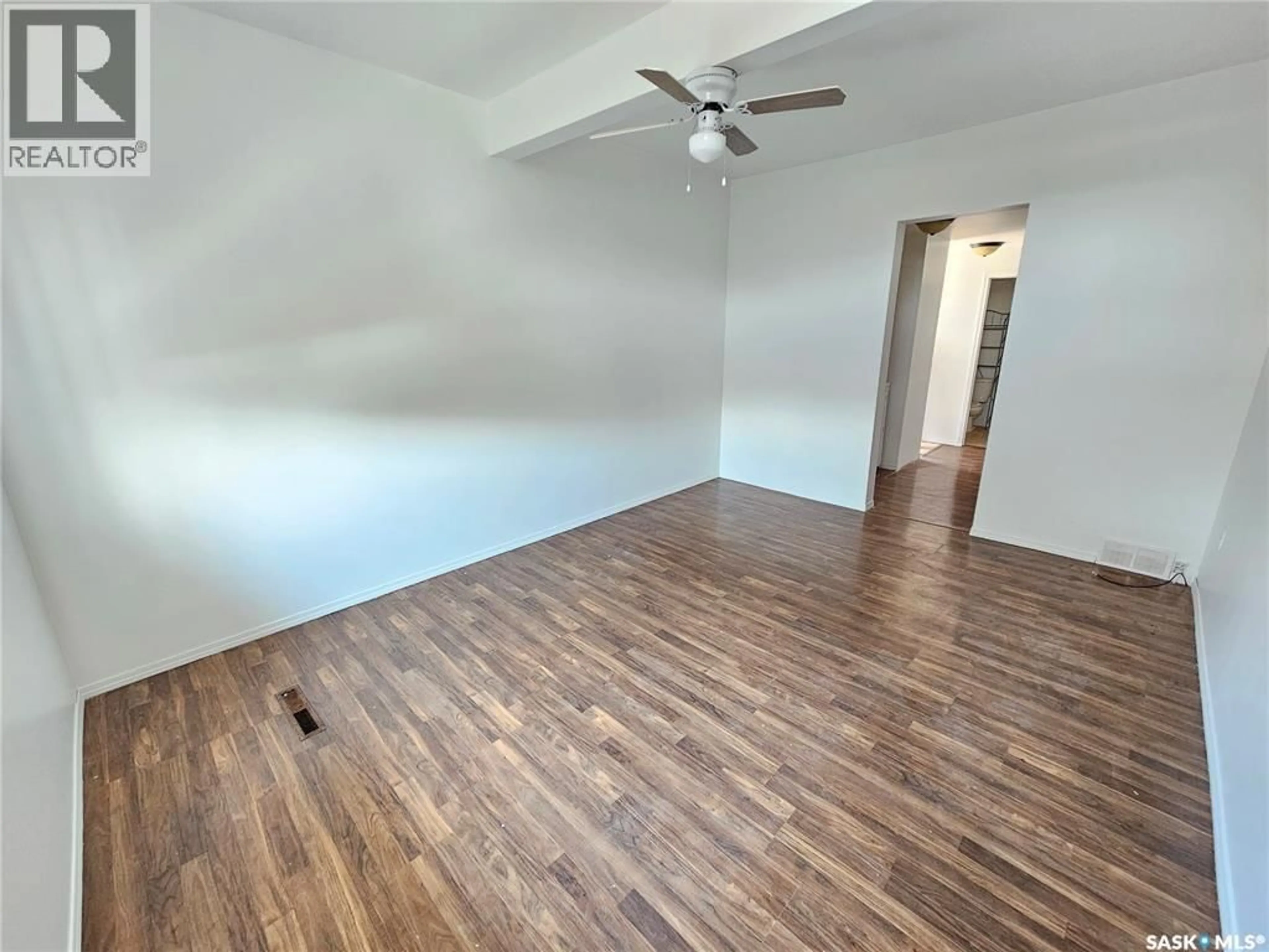 A pic of a room for 910 LILLOOET STREET, Moose Jaw Saskatchewan S6H4Z8