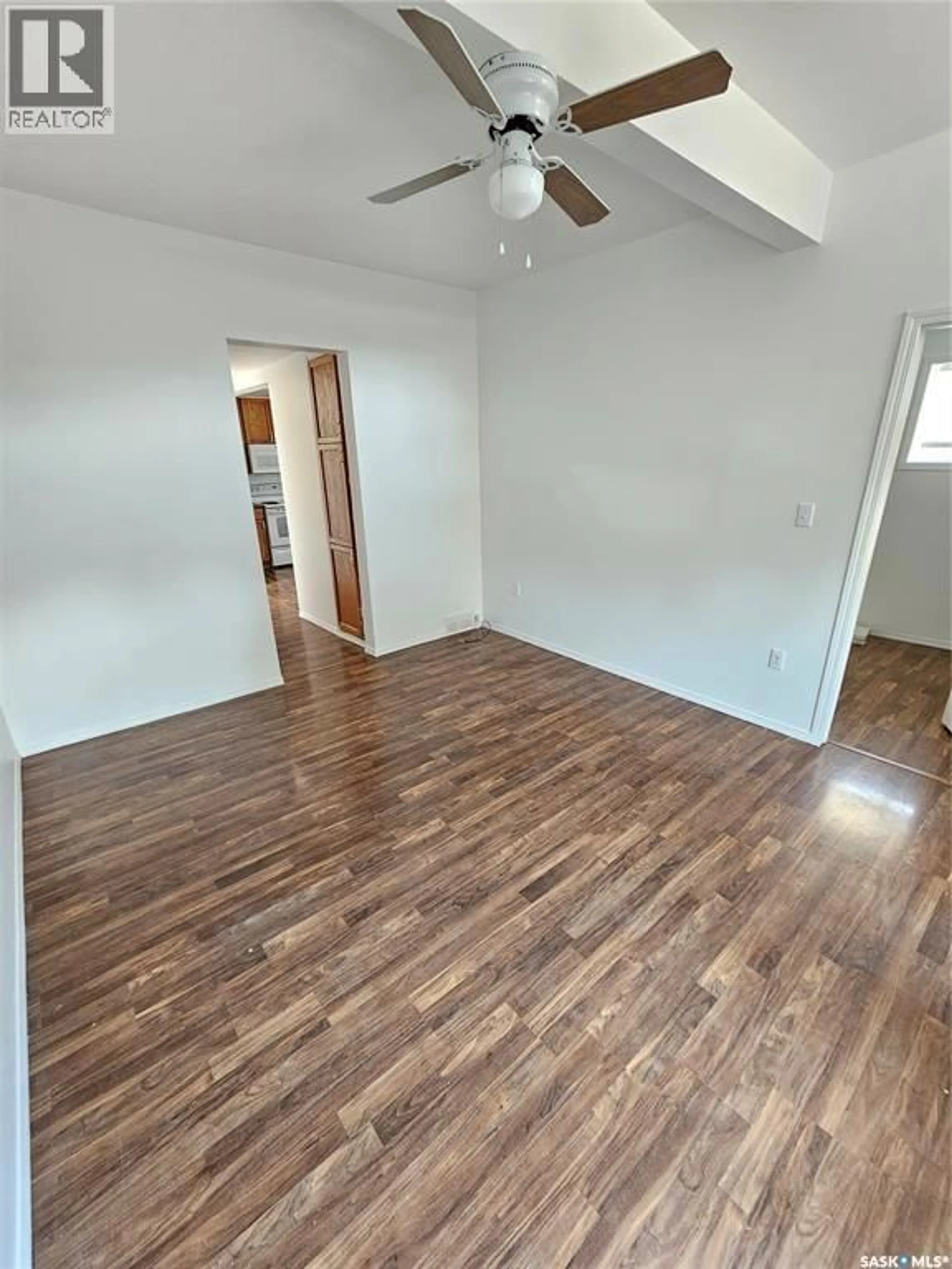 A pic of a room for 910 LILLOOET STREET, Moose Jaw Saskatchewan S6H4Z8