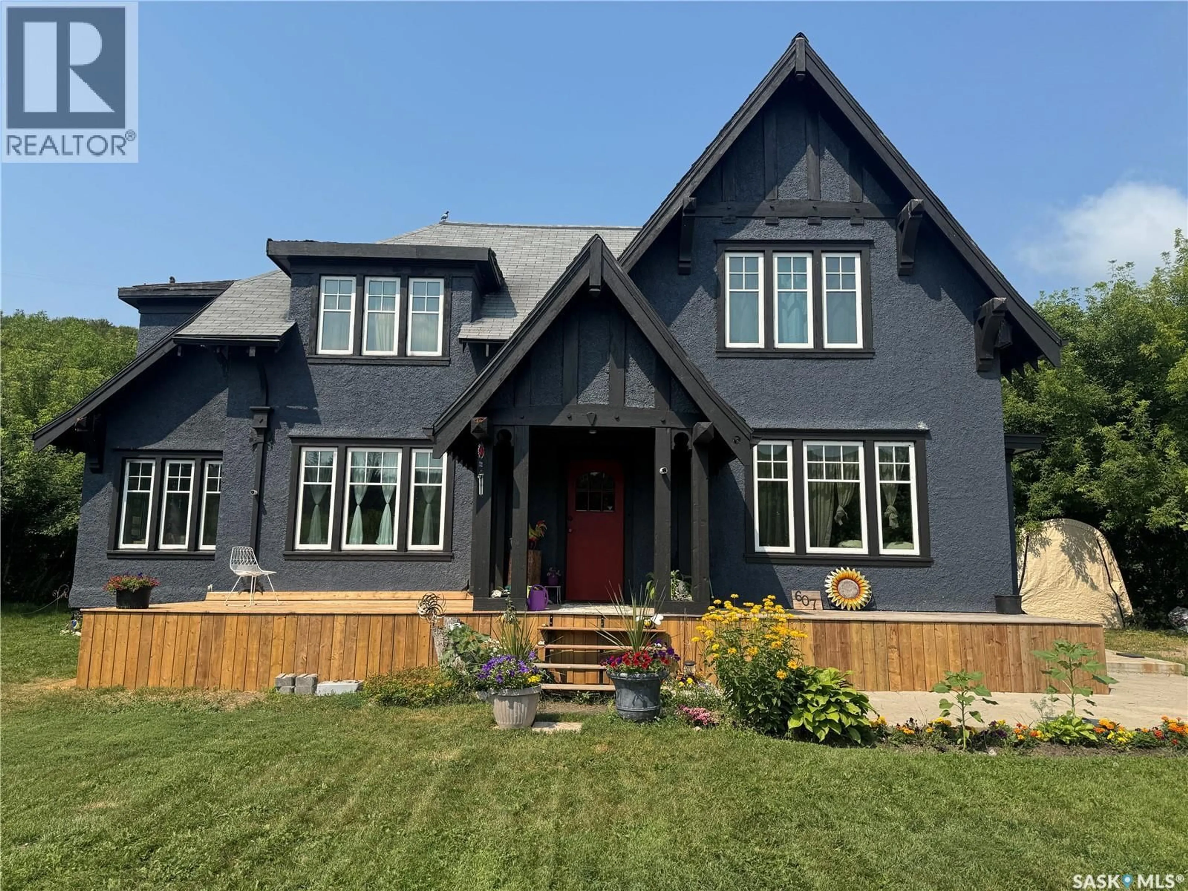 Home with brick exterior material, street for 607 BARNETT DRIVE, Fort San Saskatchewan S0G1S0