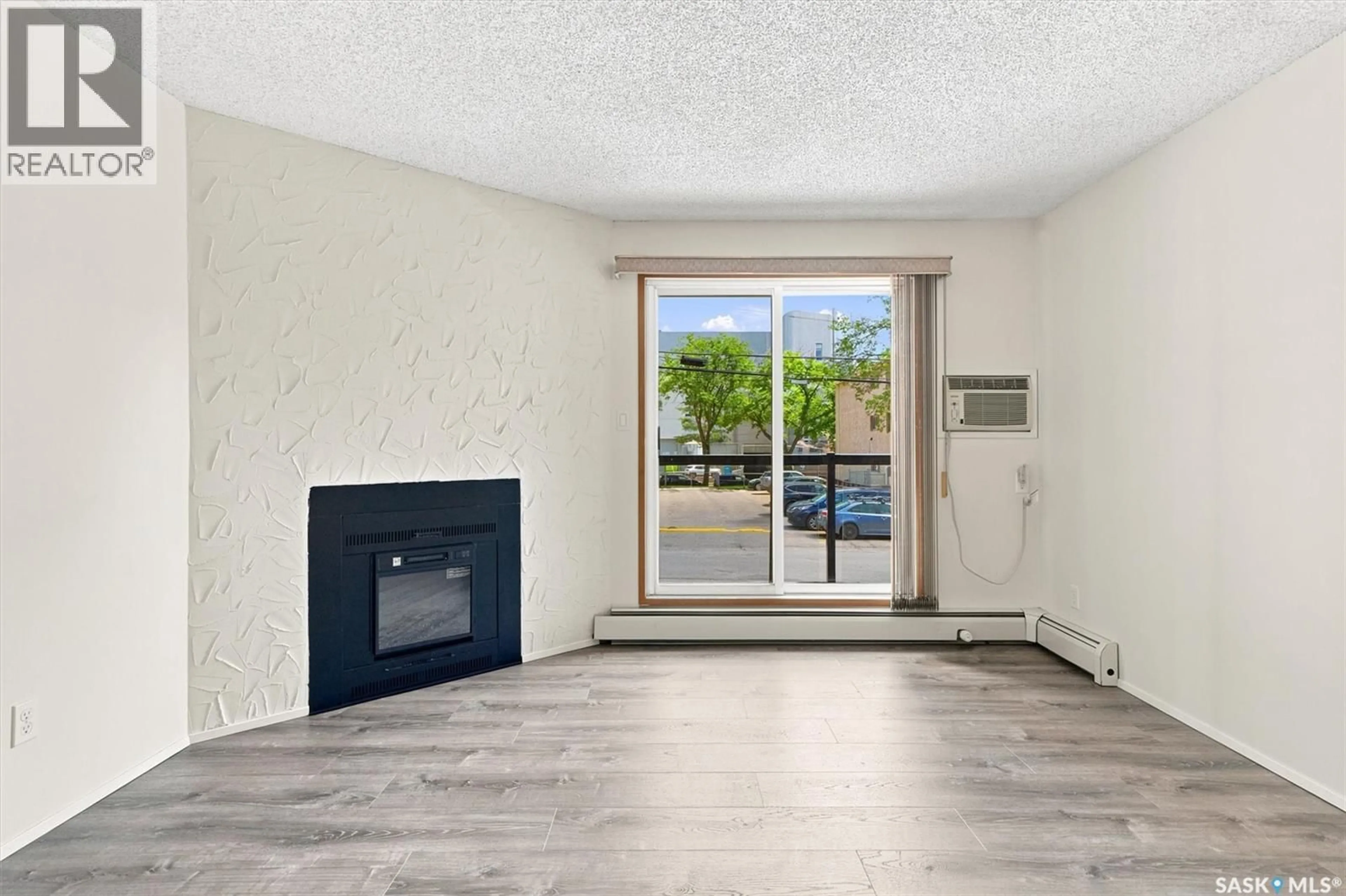 A pic of a room for 206 - 536 4TH AVENUE, Saskatoon Saskatchewan S7K2M7