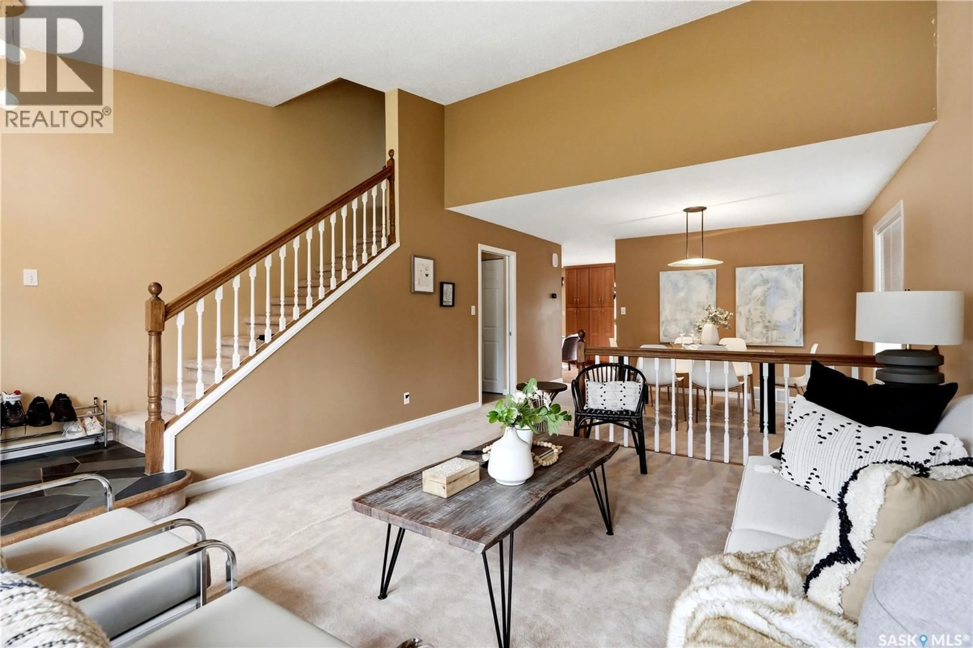 Living room with furniture, unknown for 714 DELARONDE CRESCENT, Saskatoon Saskatchewan S7J3Z8