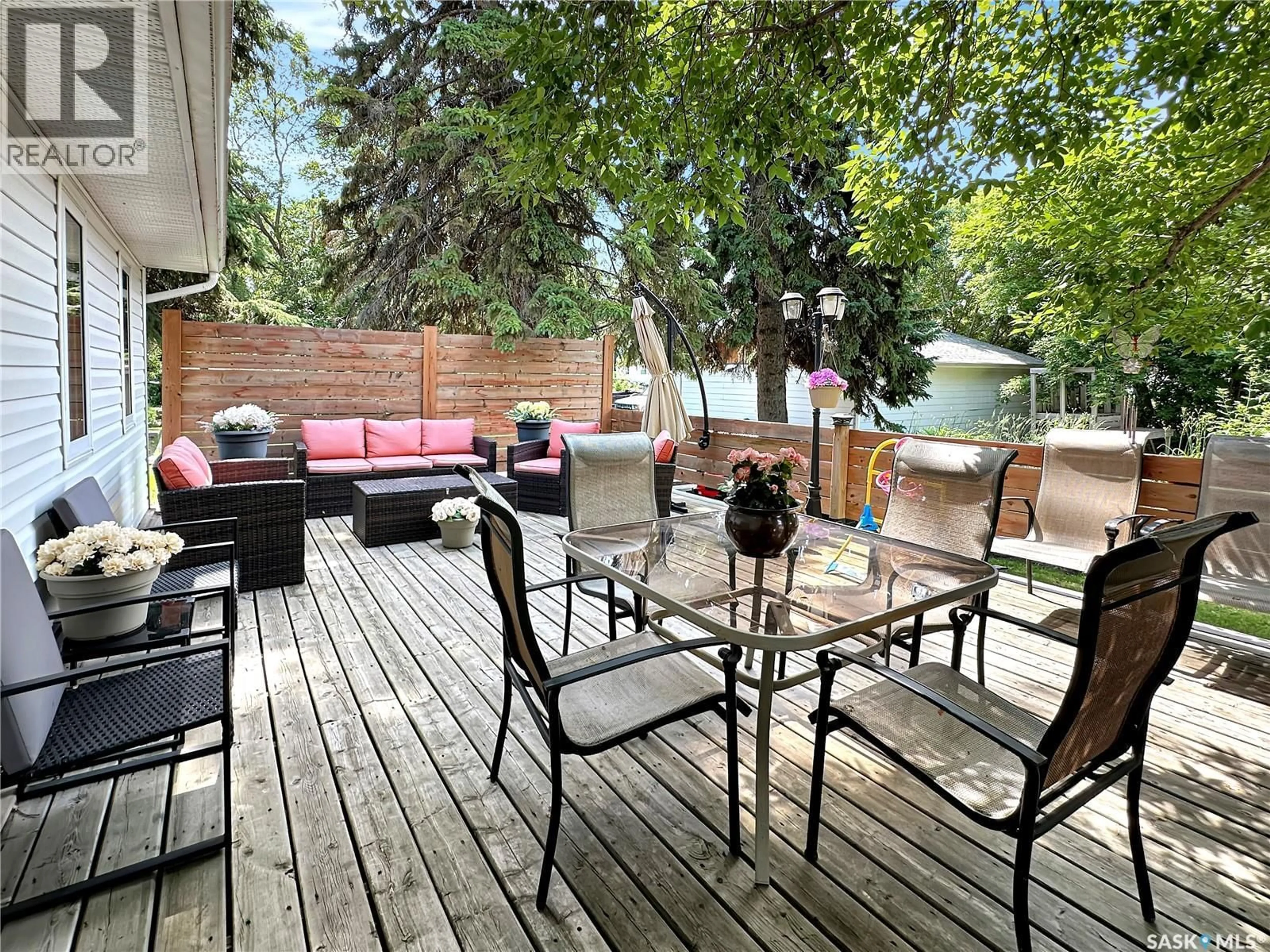 Patio, street for 610 BOYLE STREET, Indian Head Saskatchewan S0G2K0