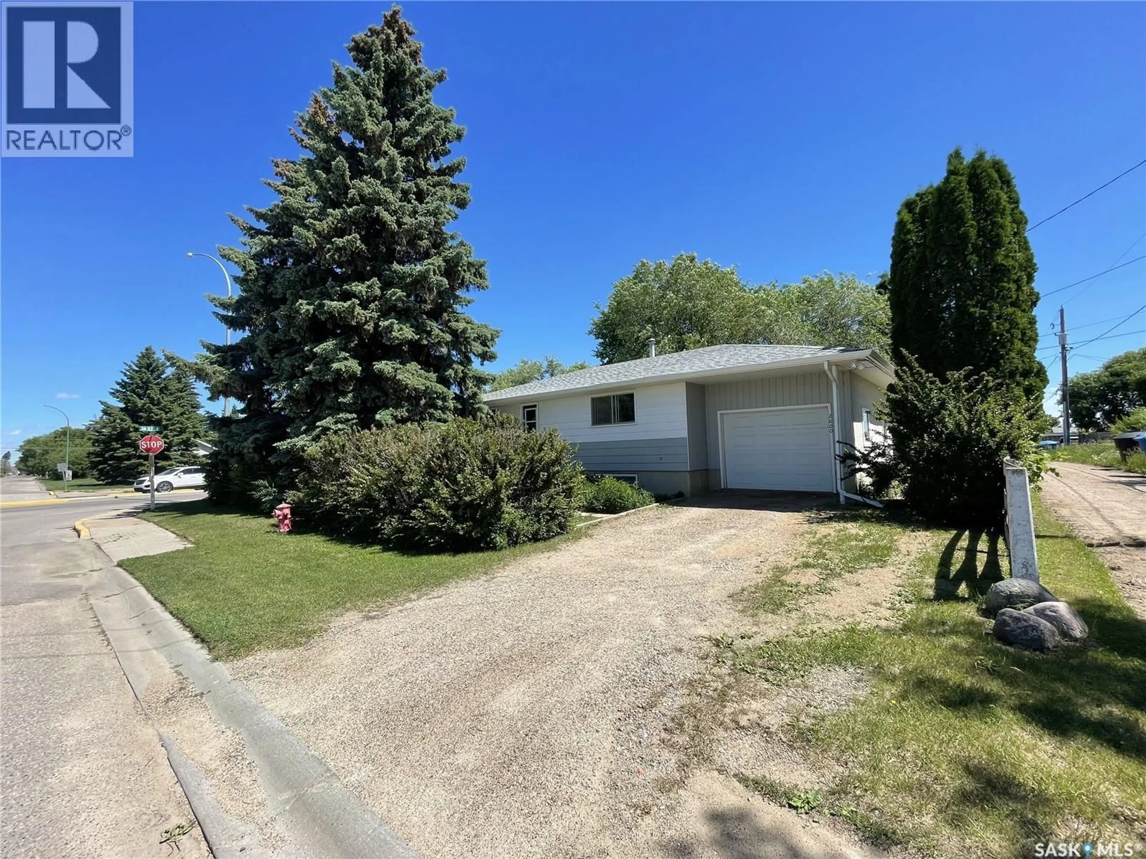 Unknown for 2800 1ST AVENUE, Prince Albert Saskatchewan S6V2C8