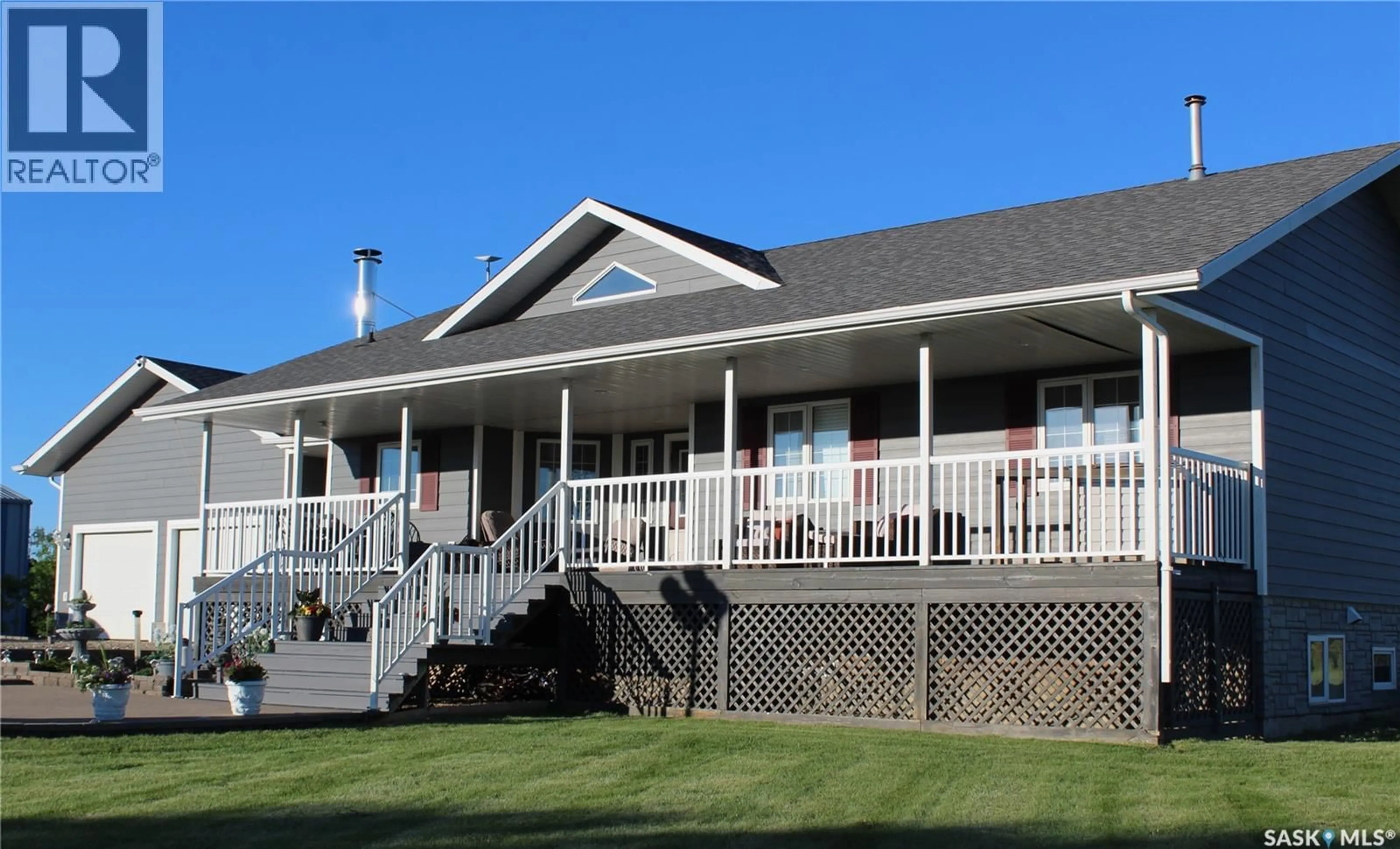 Home with vinyl exterior material, unknown for 14 03 08-W2, Estevan Rm No. 5 Saskatchewan S4A2L7