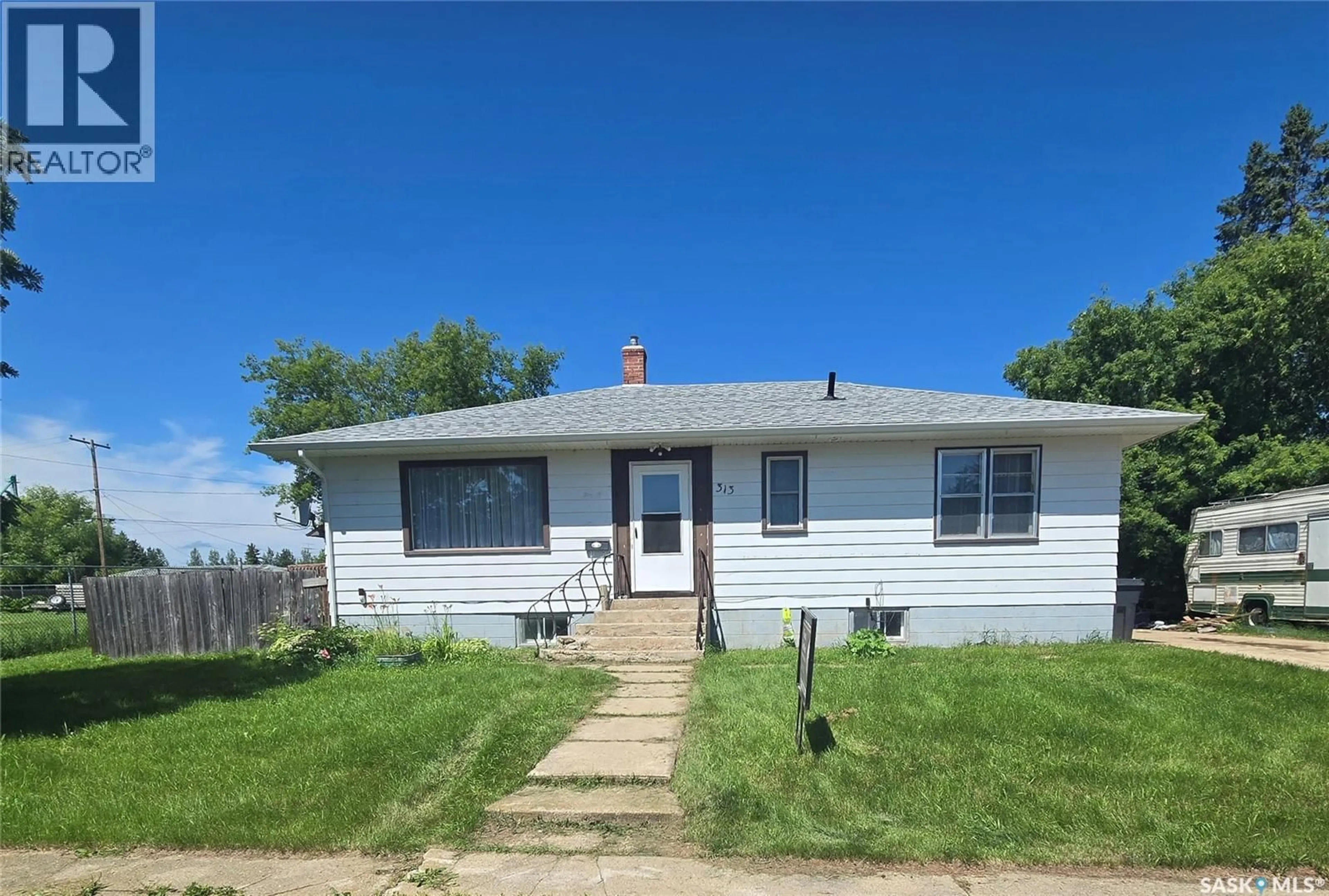 Unknown for 313 2ND AVENUE, Blaine Lake Saskatchewan S0J0J0