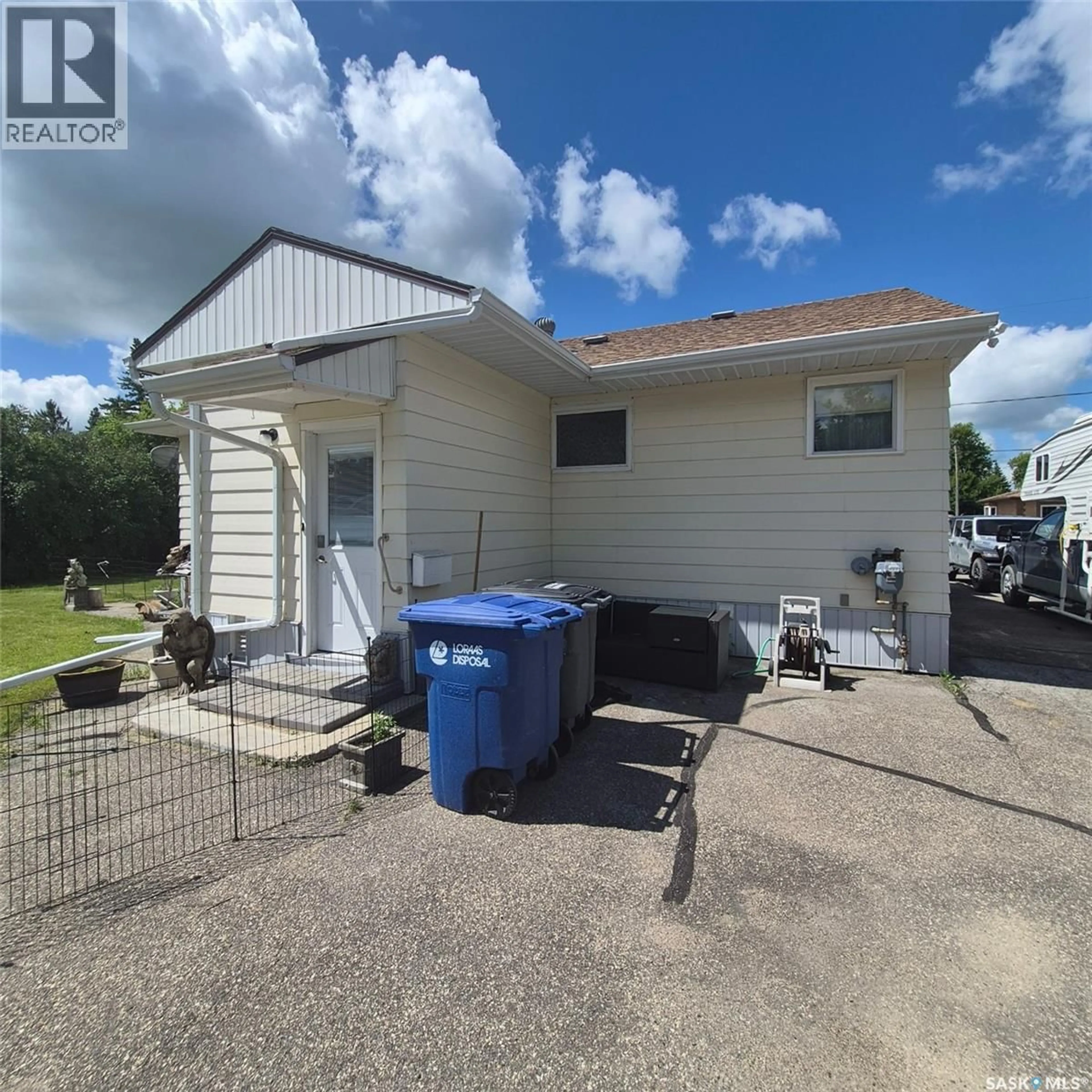 Shed for 807 PACIFIC STREET, Grenfell Saskatchewan S0G2B0