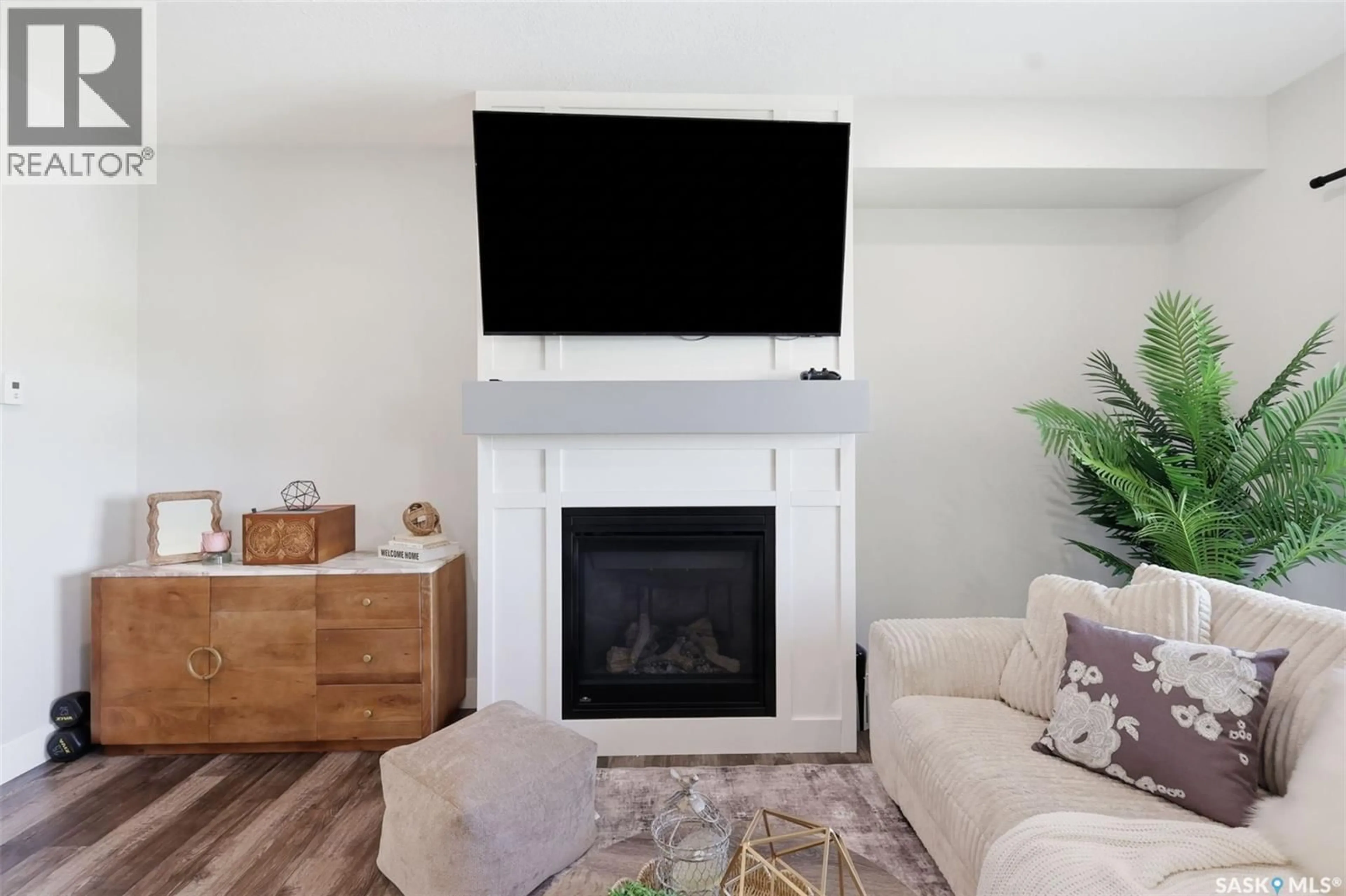 Living room with furniture, unknown for 900 - 67 ST ANDREWS LANE, Warman Saskatchewan S0K4S4