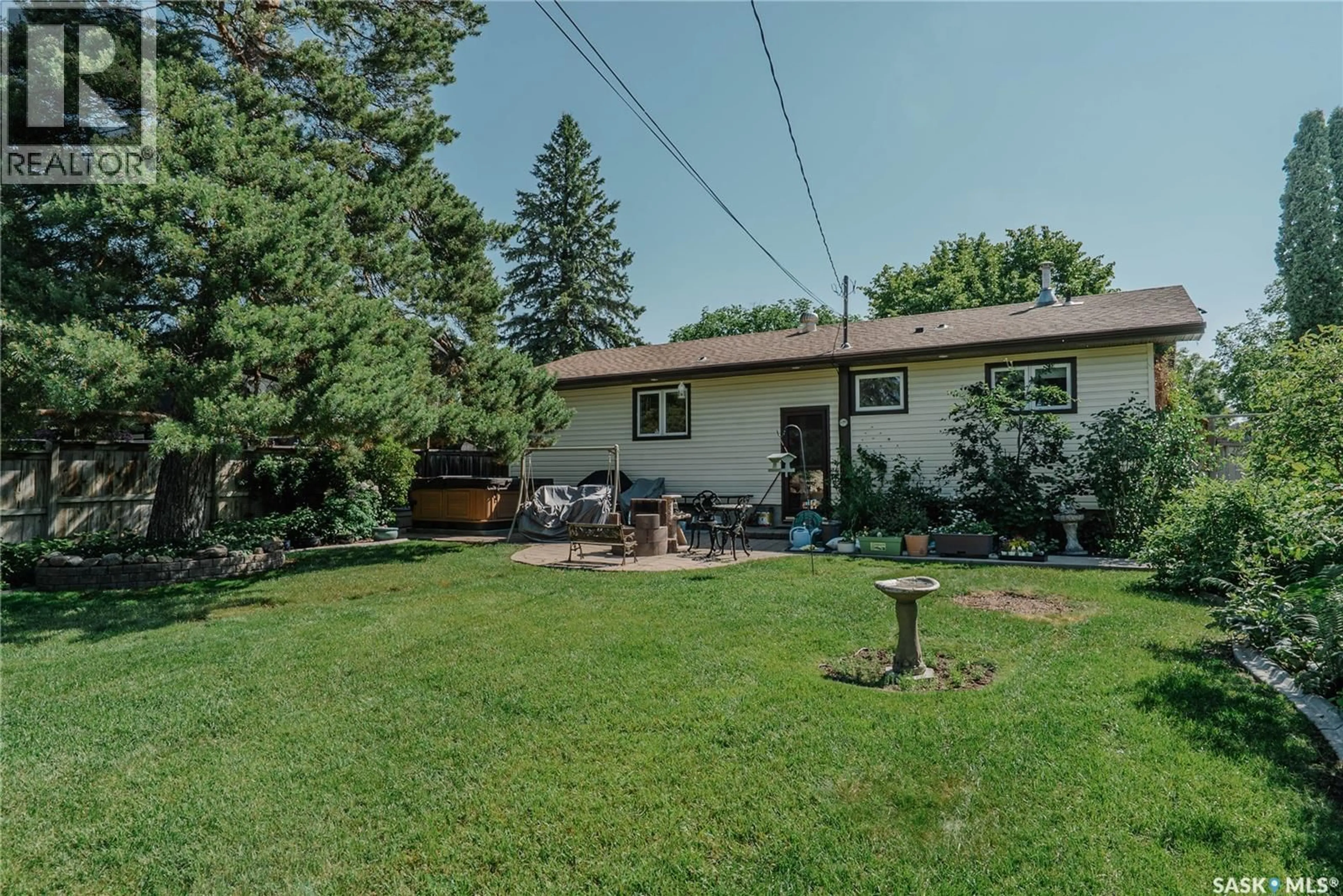 Patio, street for 2704 PRESTON AVENUE, Saskatoon Saskatchewan S7J2G6