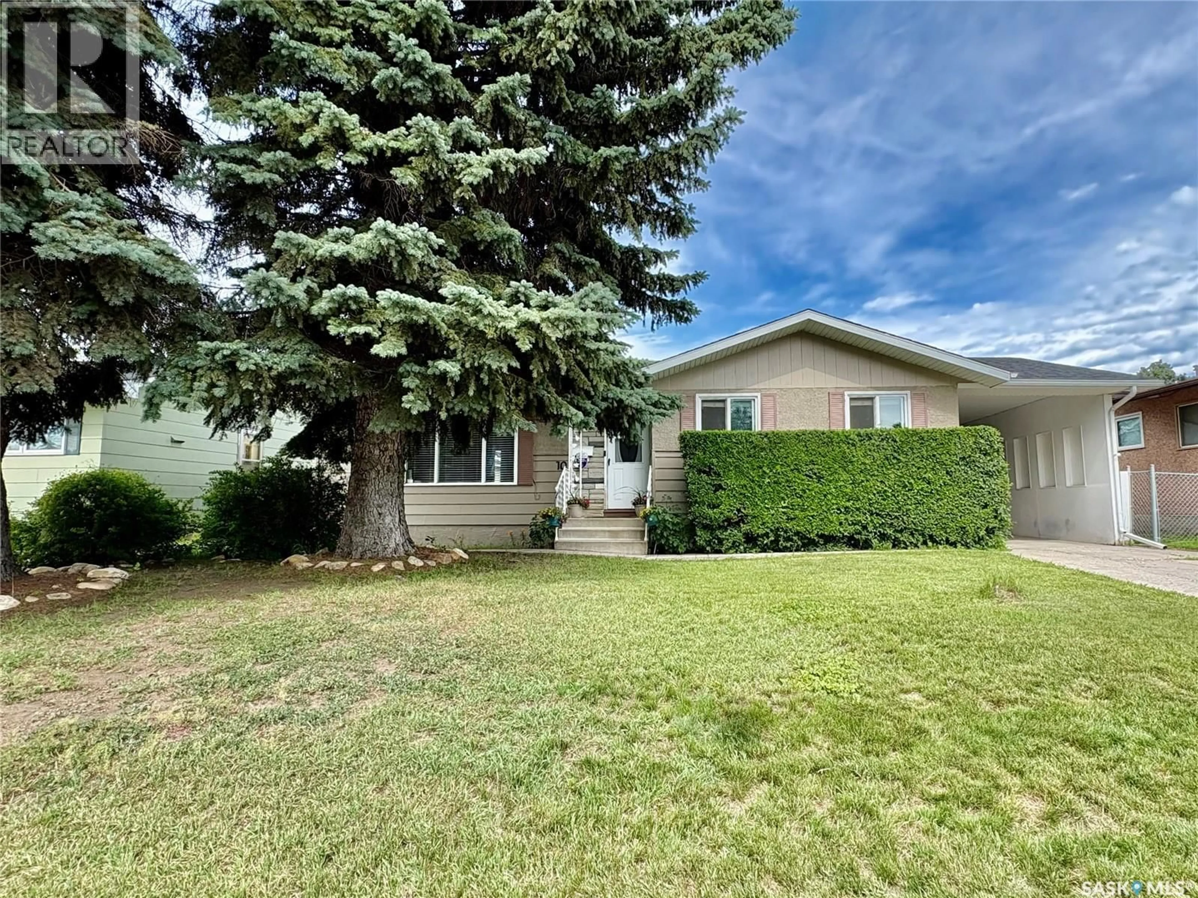 Unknown for 10 MACKIE CRESCENT, Saskatoon Saskatchewan S7L3V3