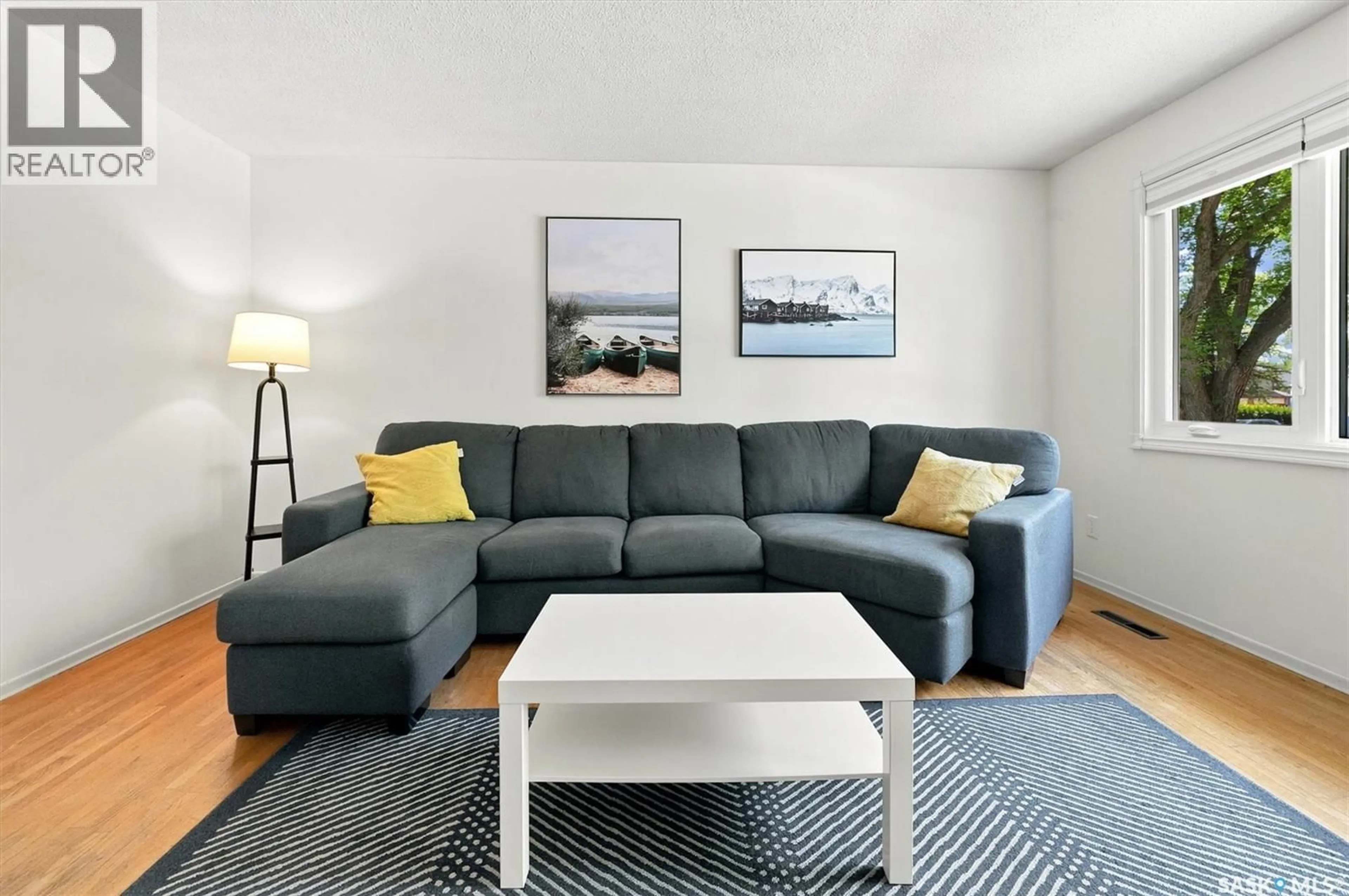 Living room with furniture, unknown for 1009 CENTRE EAST, Saskatoon Saskatchewan S7J3A2