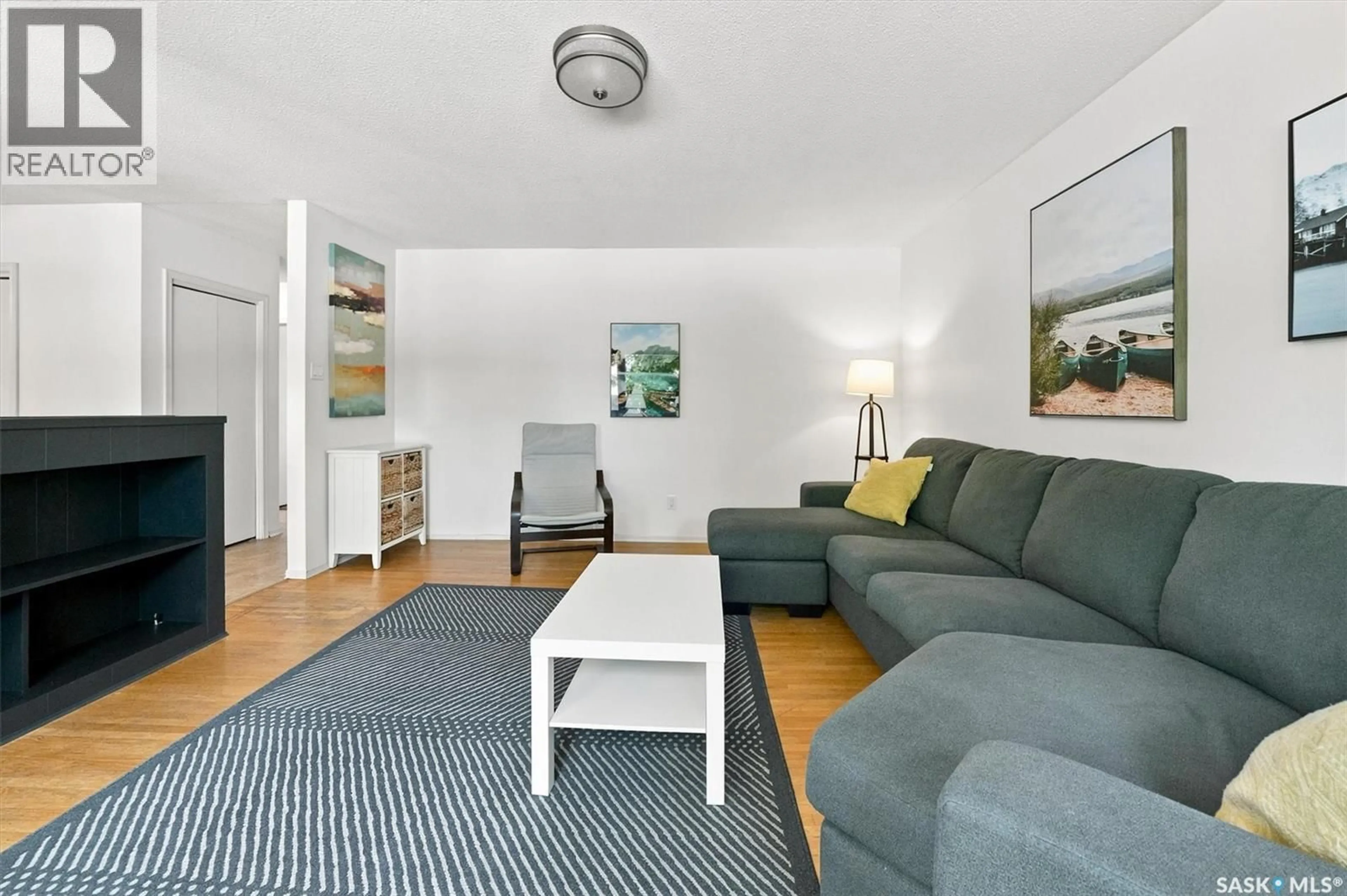 Living room with furniture, unknown for 1009 CENTRE EAST, Saskatoon Saskatchewan S7J3A2