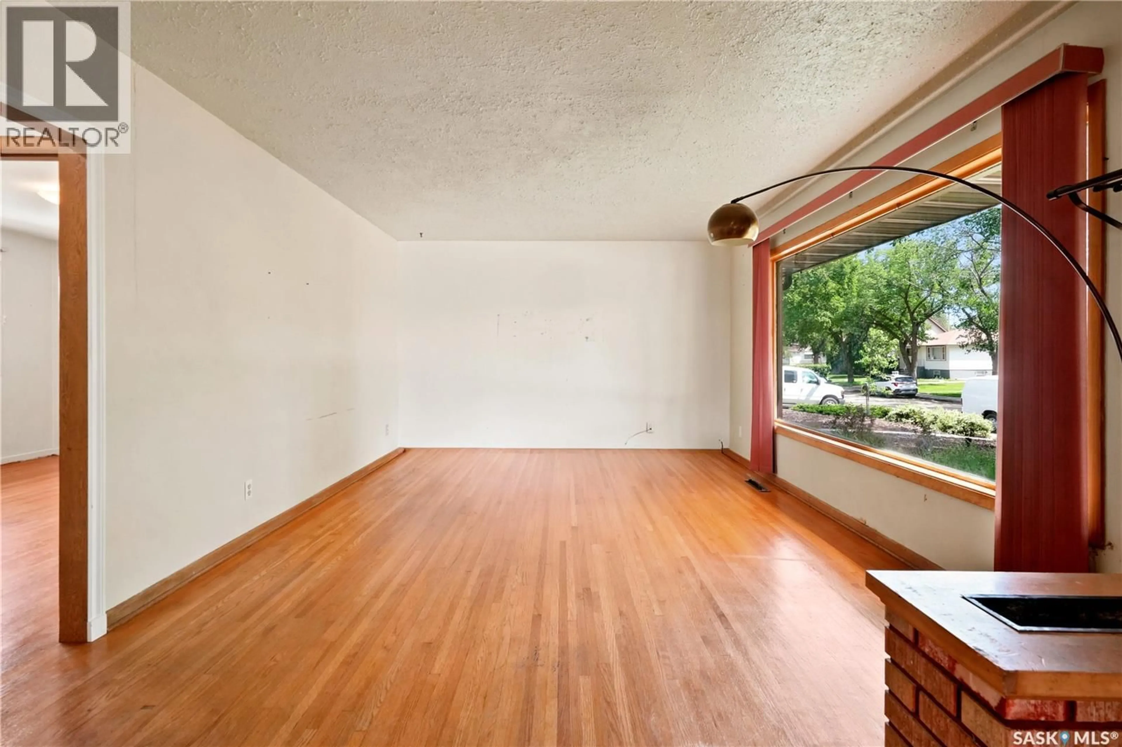 A pic of a room for 4240 8TH AVENUE, Regina Saskatchewan S4T0T7