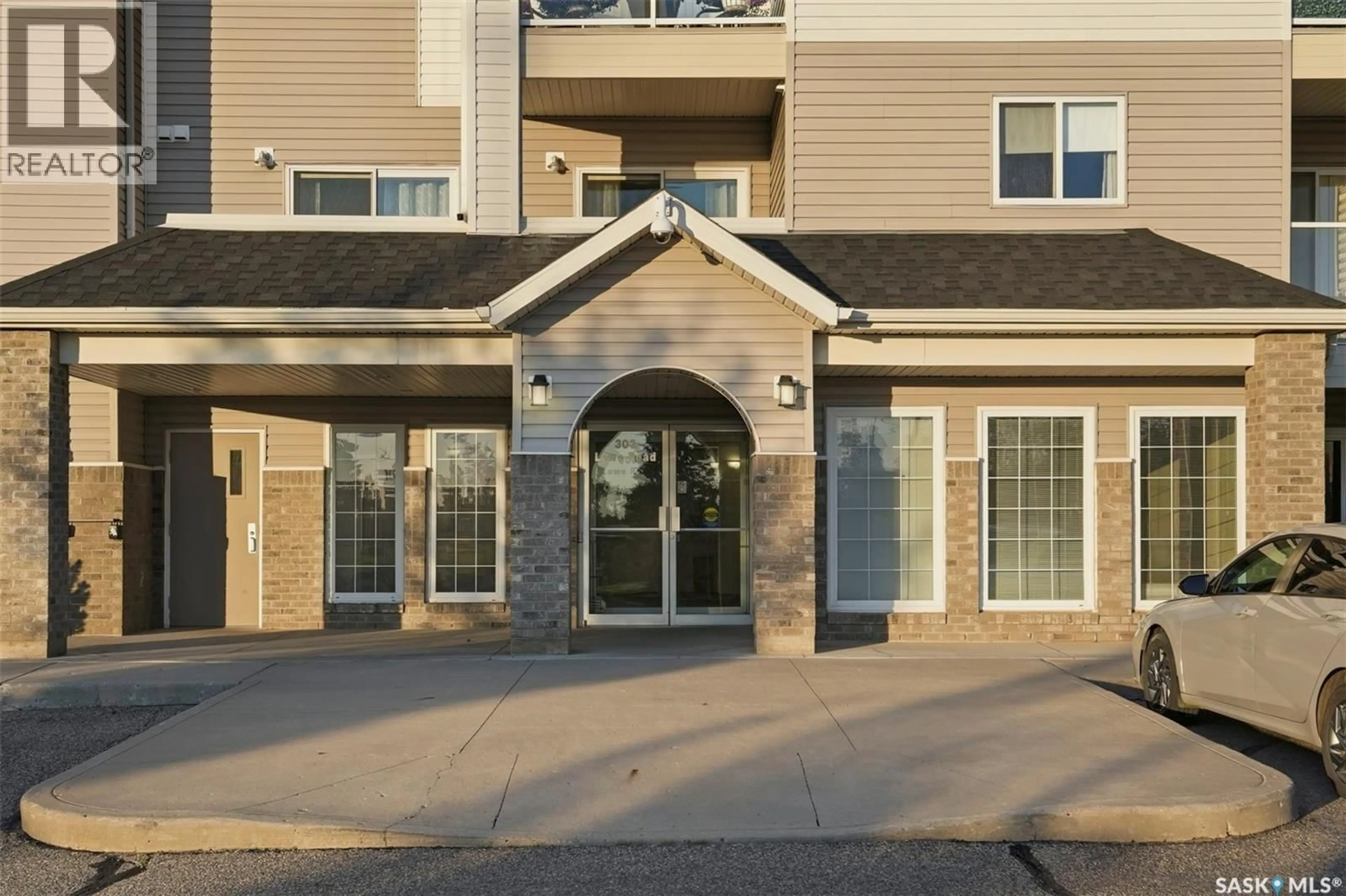 Unknown for 301 303 LOWE ROAD, Saskatoon Saskatchewan S7S1P2