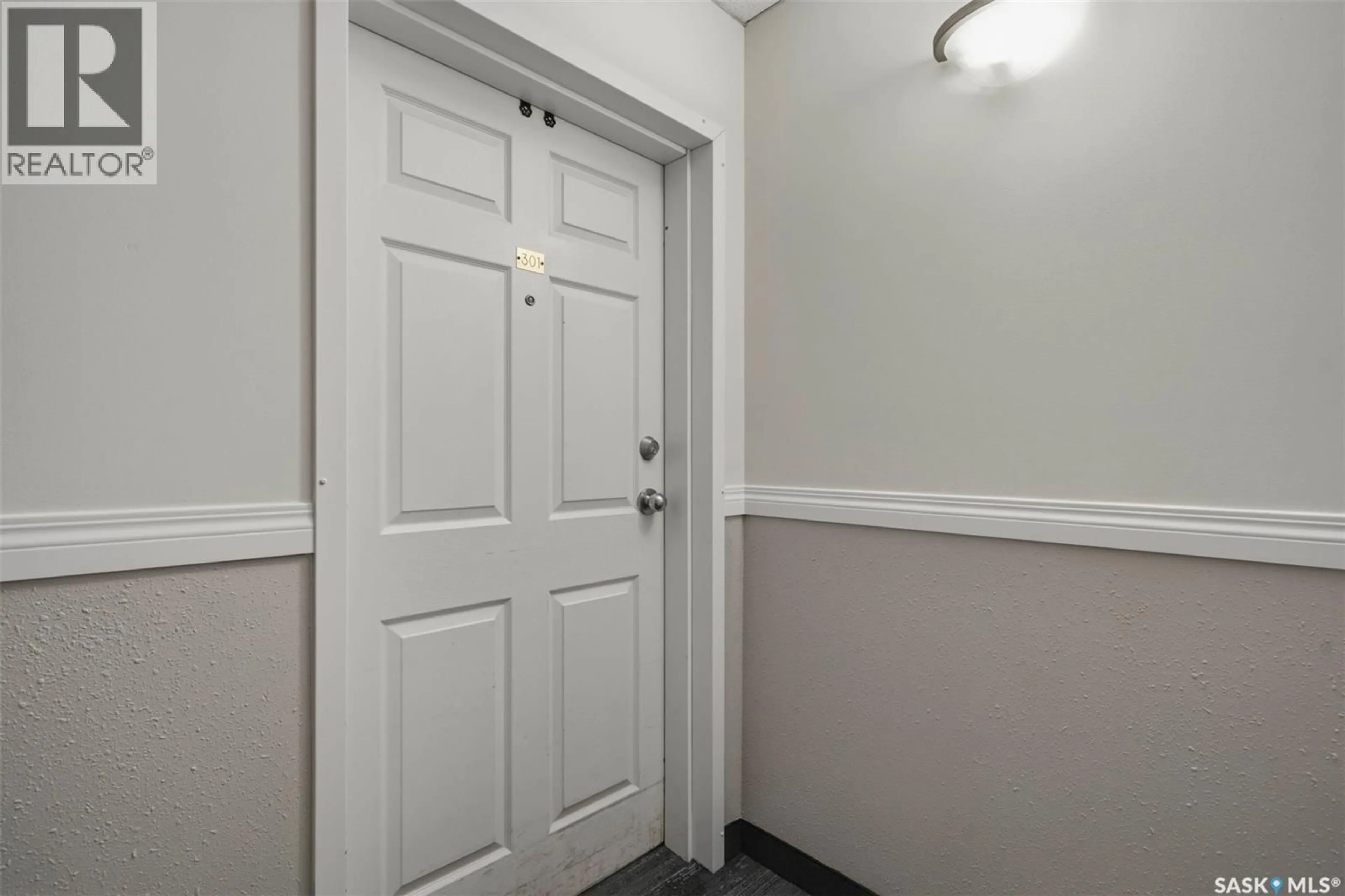 Unknown for 301 303 LOWE ROAD, Saskatoon Saskatchewan S7S1P2