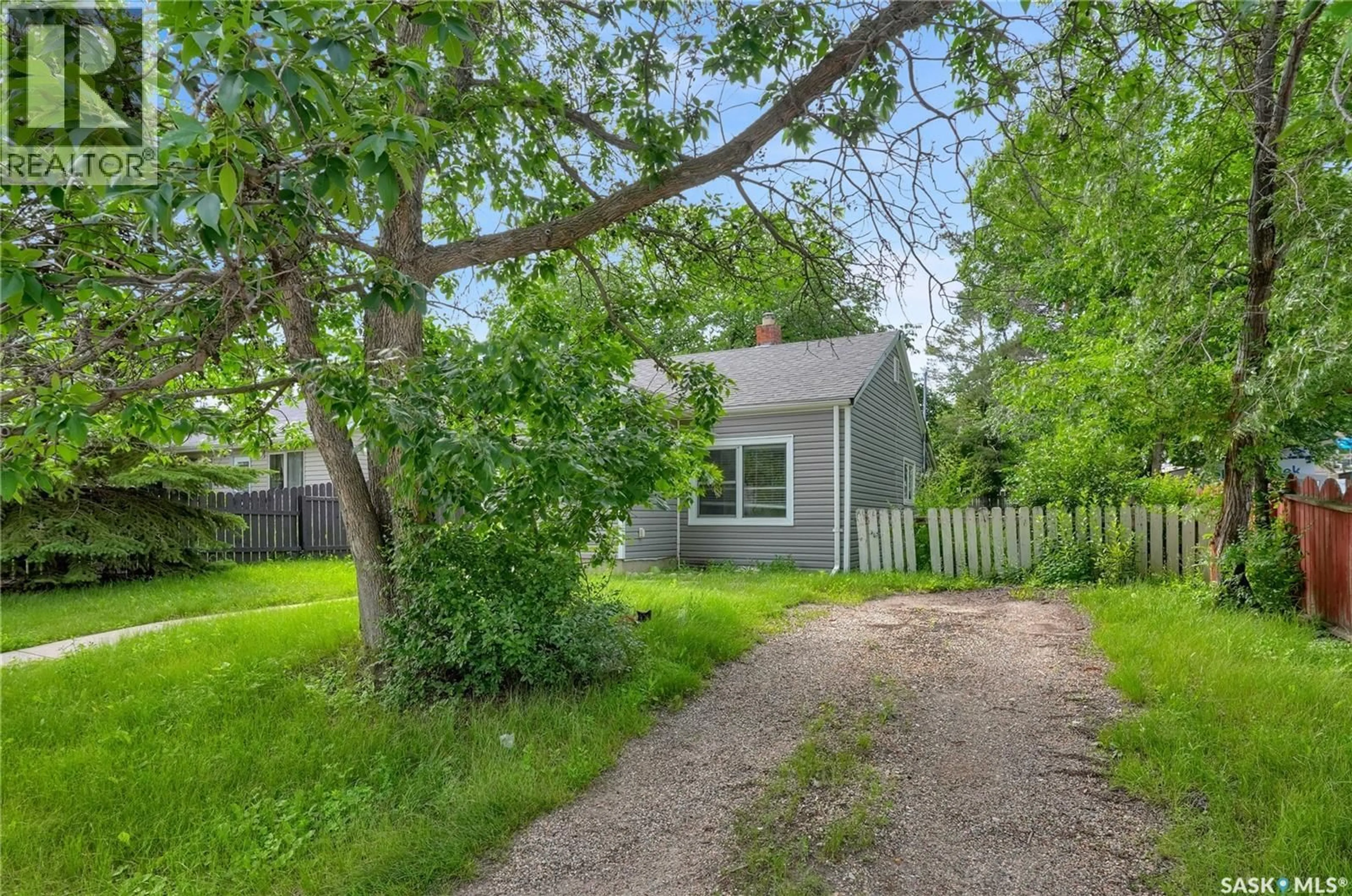 Shed for 161 LILLOOET STREET, Moose Jaw Saskatchewan S6H4S6