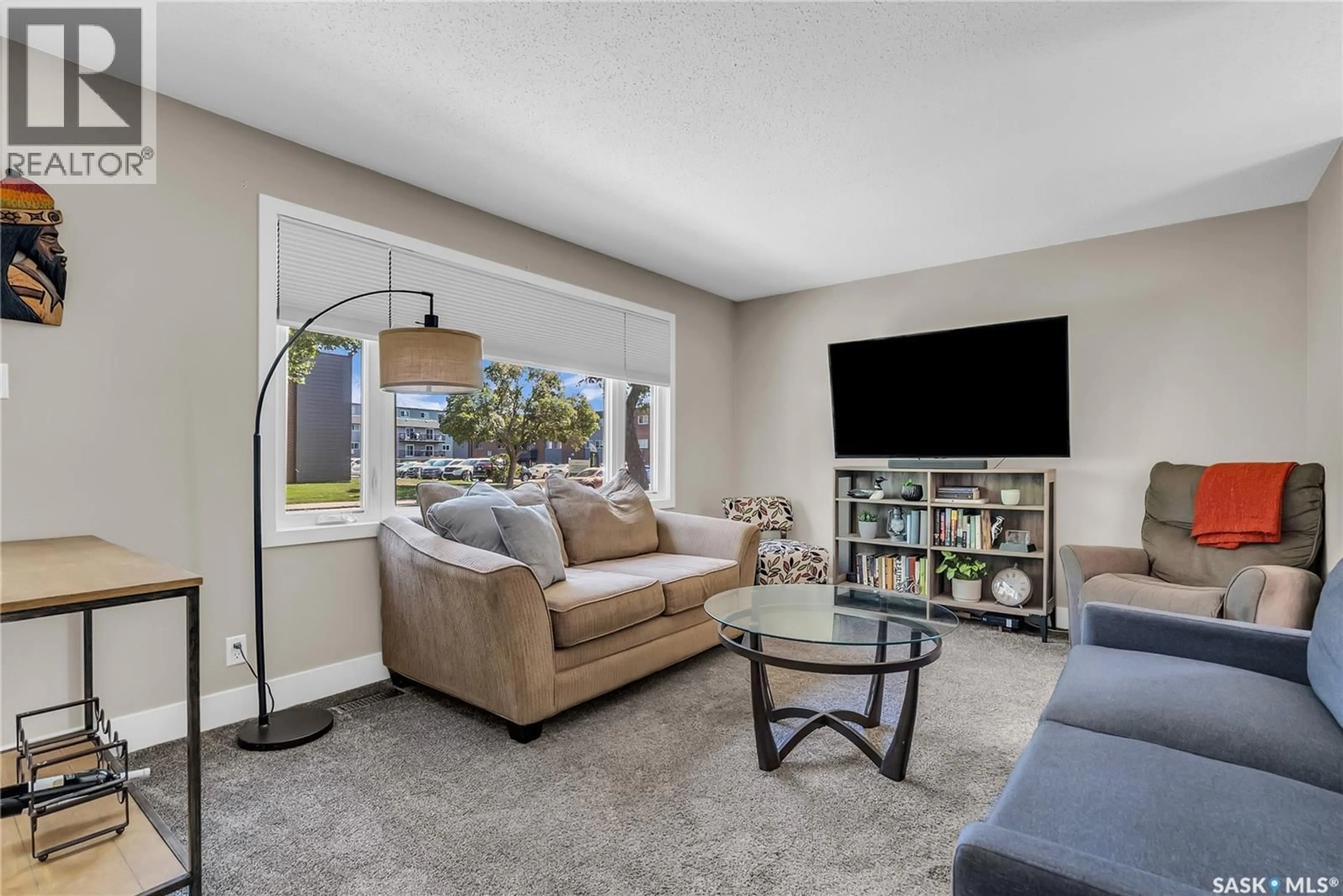Living room with furniture, unknown for 1037 MATHESON DRIVE, Saskatoon Saskatchewan S7L3Y9